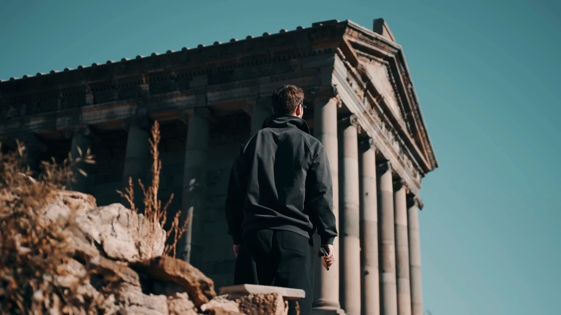 Фильмы/Минифильмы. Оператор и режиссер монтажа в Москве Артем Епифанов