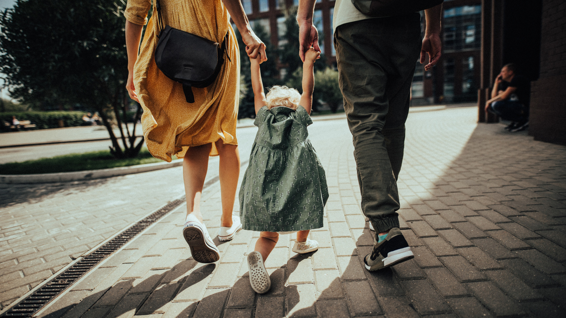 Босиком по мостовой | в городе