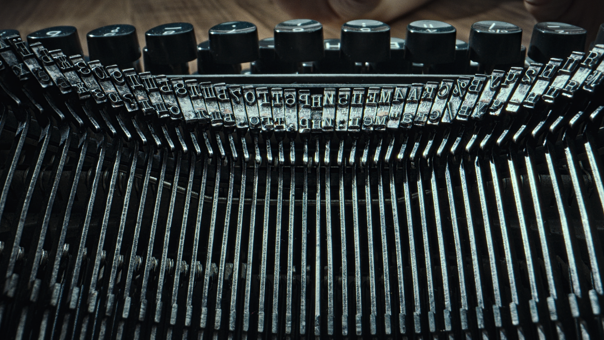 Квантум • Реклама