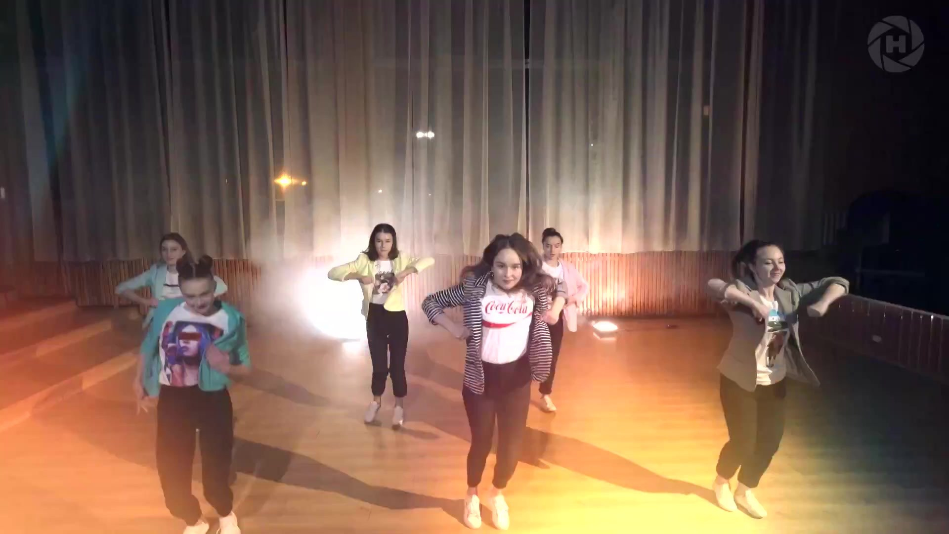 Клипы Tanzclass Лилии Лебедевой. Tanzclass Лилии Лебедевой, Фрязино