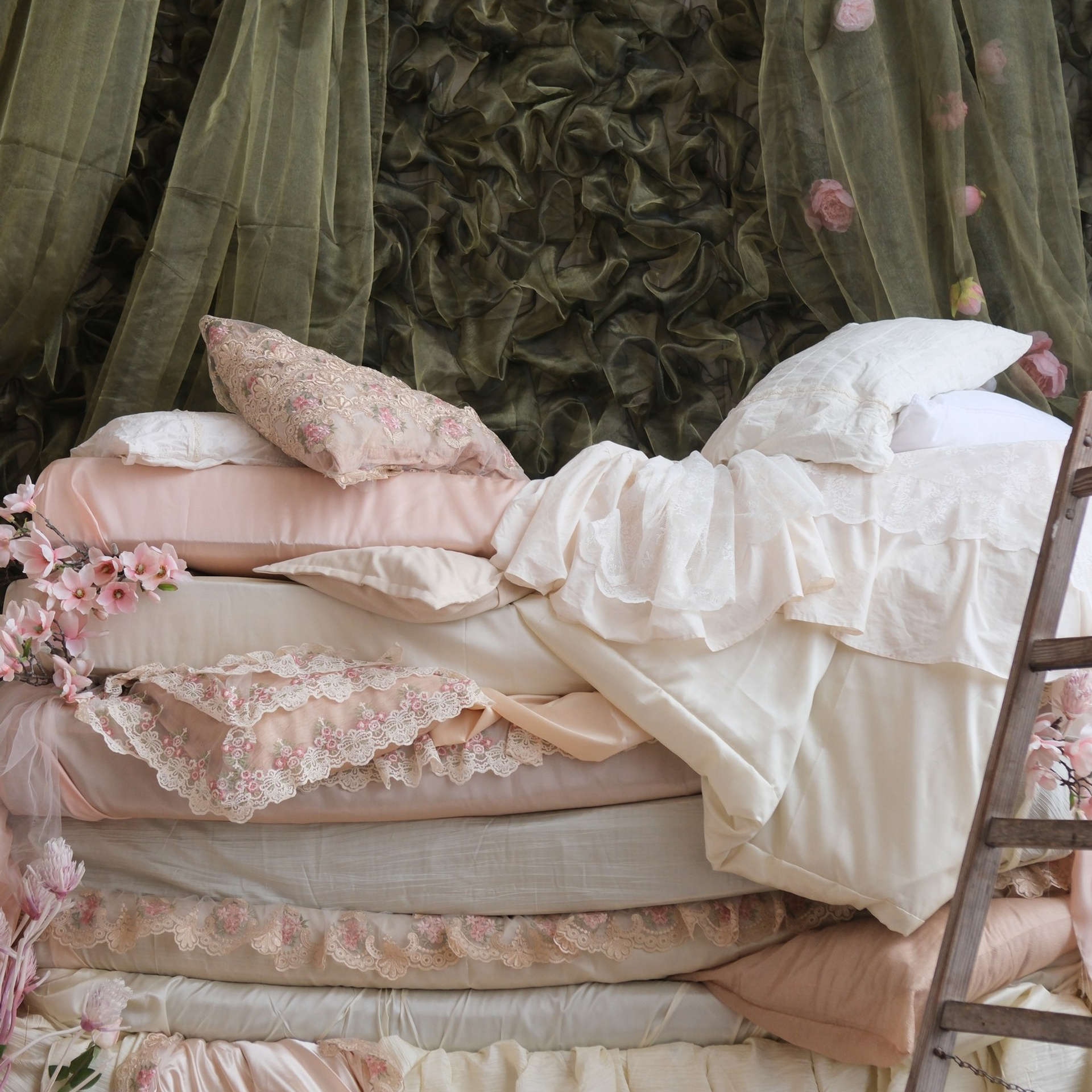 Зал «Дюна», Фактура 2 500 руб./час (Правая набережная 21)