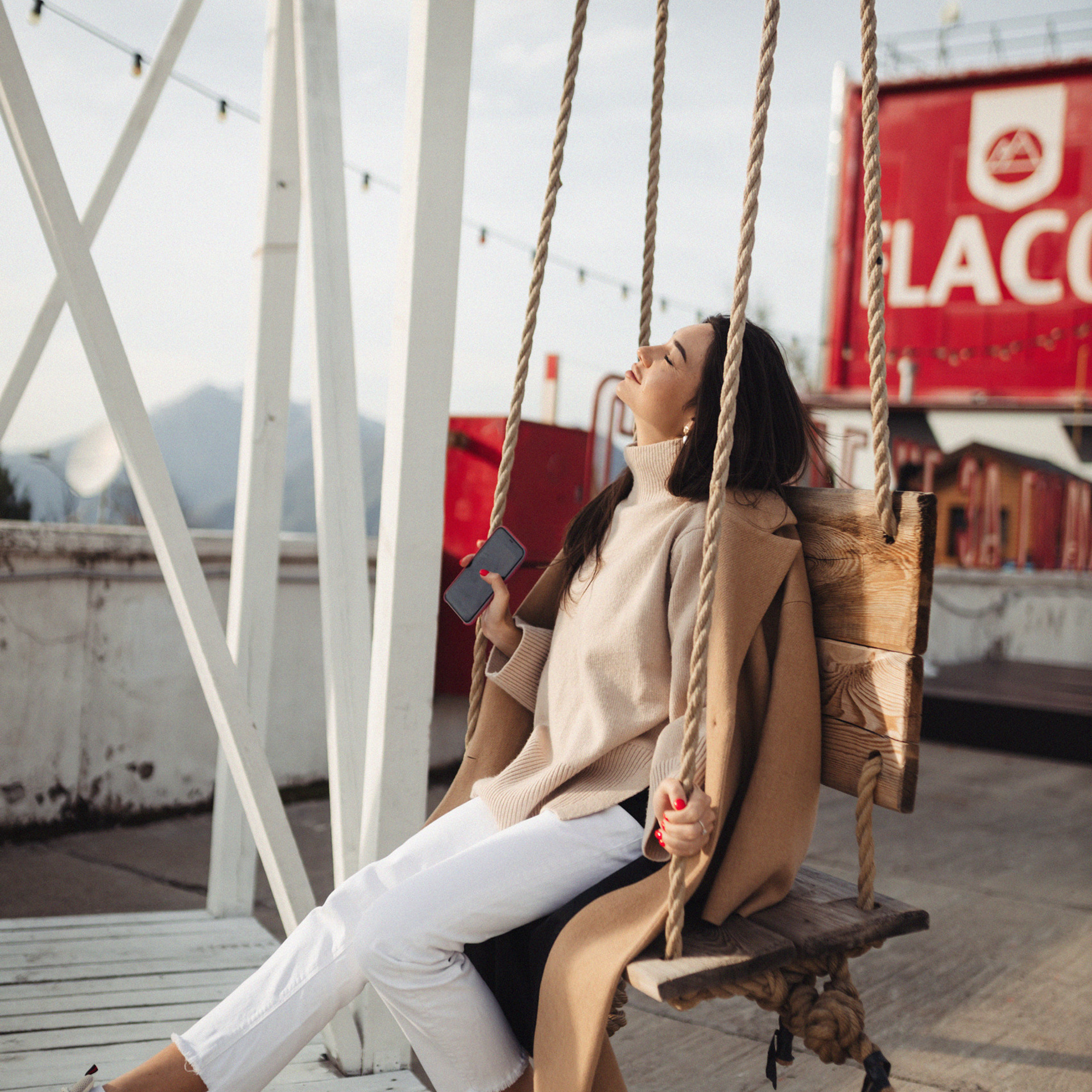 Женька в горах. Фотограф Мария Сваридзе