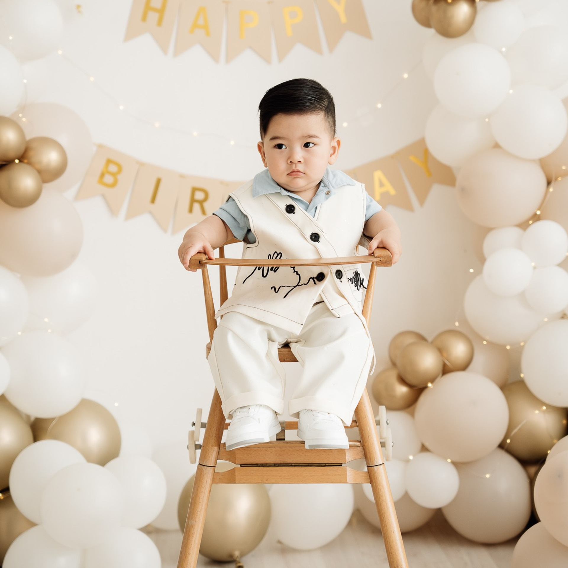 Годовасик Том