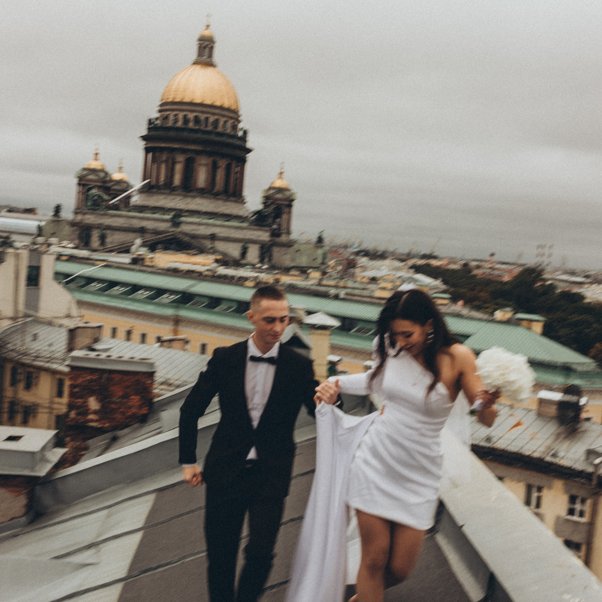 Гуляя по крышам