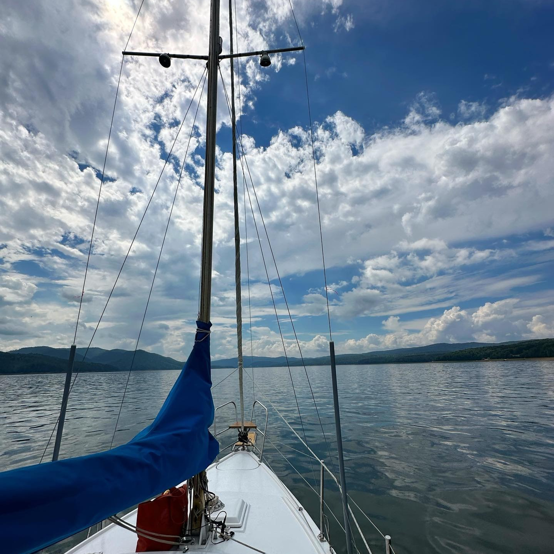 Стромболи. RestPlace — парусные, премиум яхты, катера — аренда Красноярск