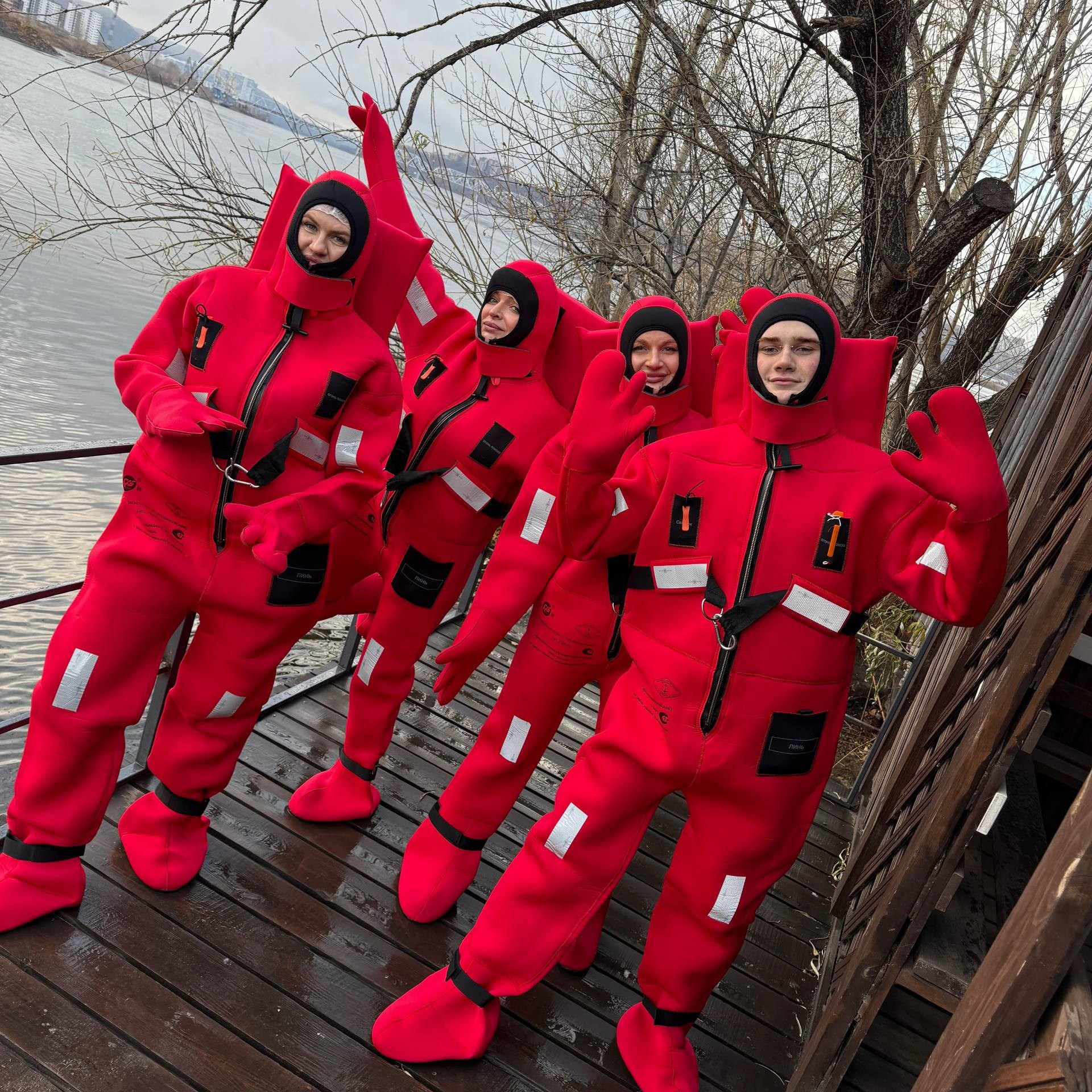 ВПЕРВЫЕ В КРАСНОЯРСКЕ - АЙСФЛОАТИНГ на острове Отдыха. RestPlace — айсфлоатинг, яхты, хивусы — активный отдых Красноярск