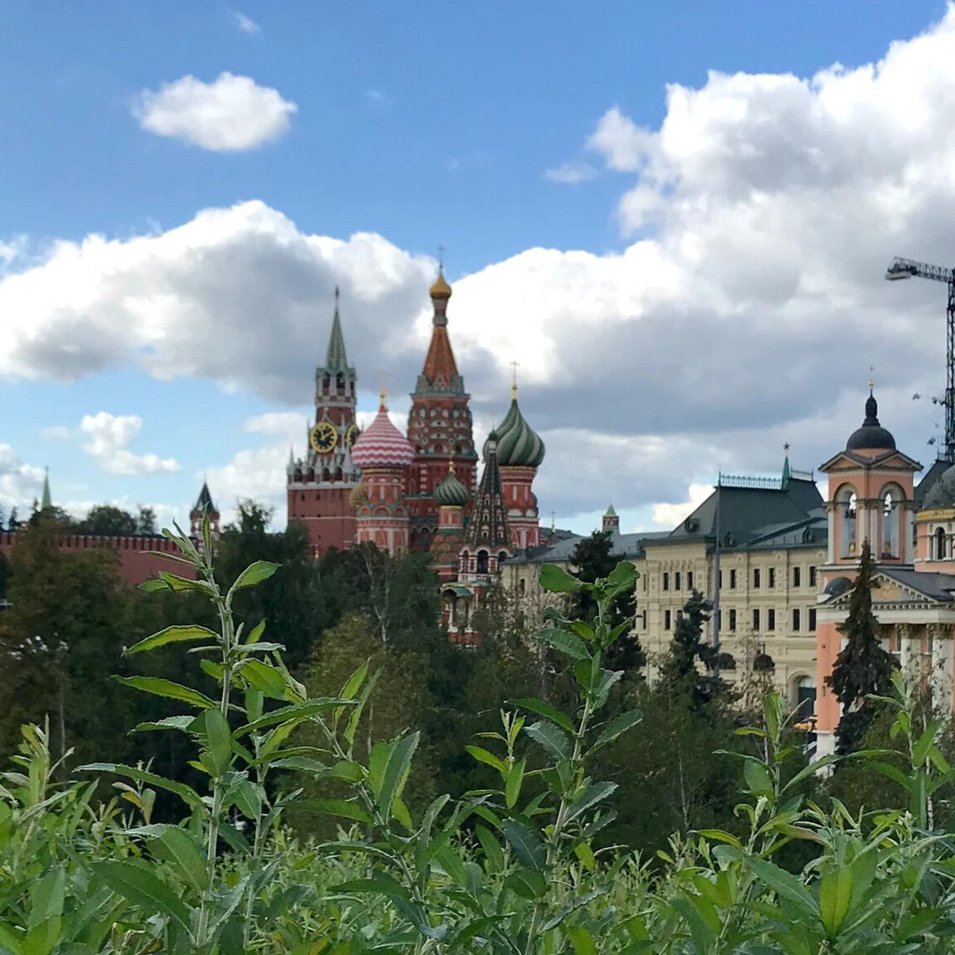 #11: Вид на&nbsp;Кремль и&nbsp;высотку