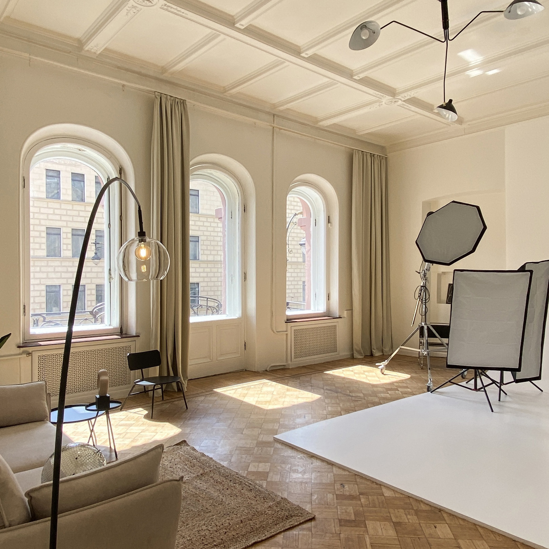 BEDFORD STUDIO. Профессиональный фотограф беременности в СПБ. Стильные фотосессии беременности в стиле минимализм и классическая фотография