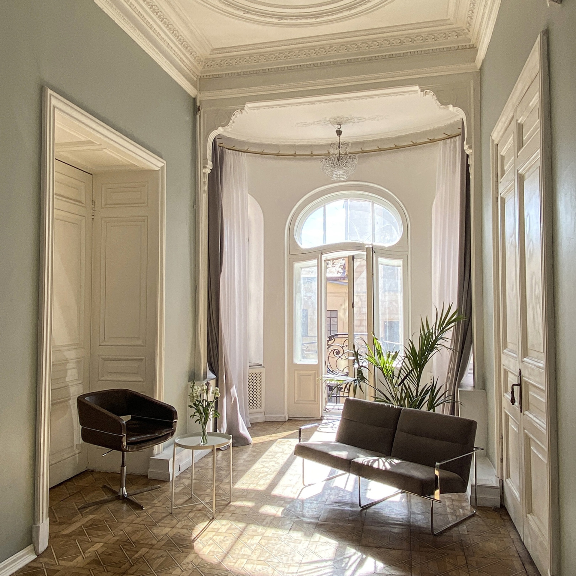 BEDFORD STUDIO. Профессиональный фотограф беременности в СПБ. Стильные фотосессии беременности в стиле минимализм и классическая фотография