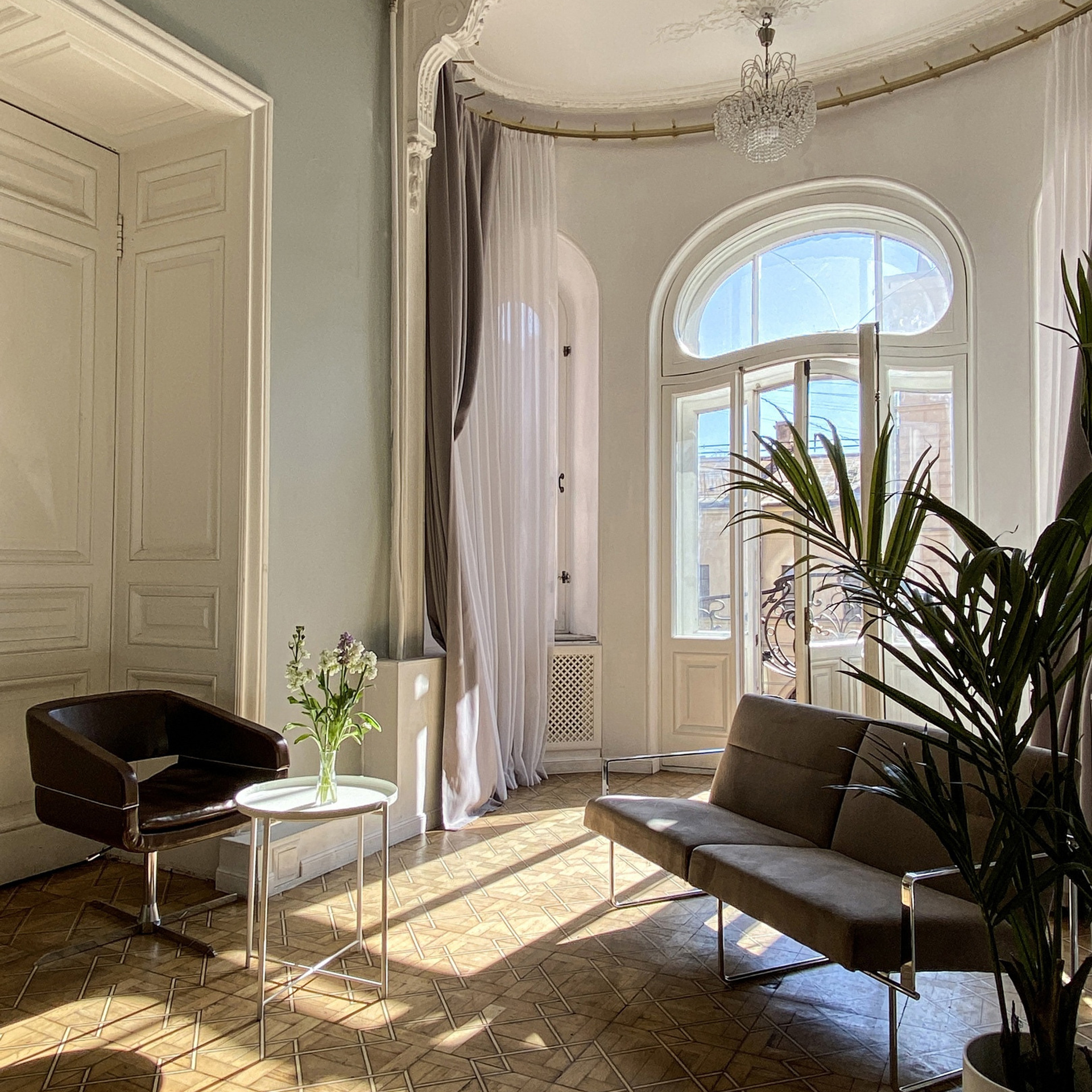 BEDFORD STUDIO. Профессиональный фотограф беременности в СПБ. Стильные фотосессии беременности в стиле минимализм и классическая фотография