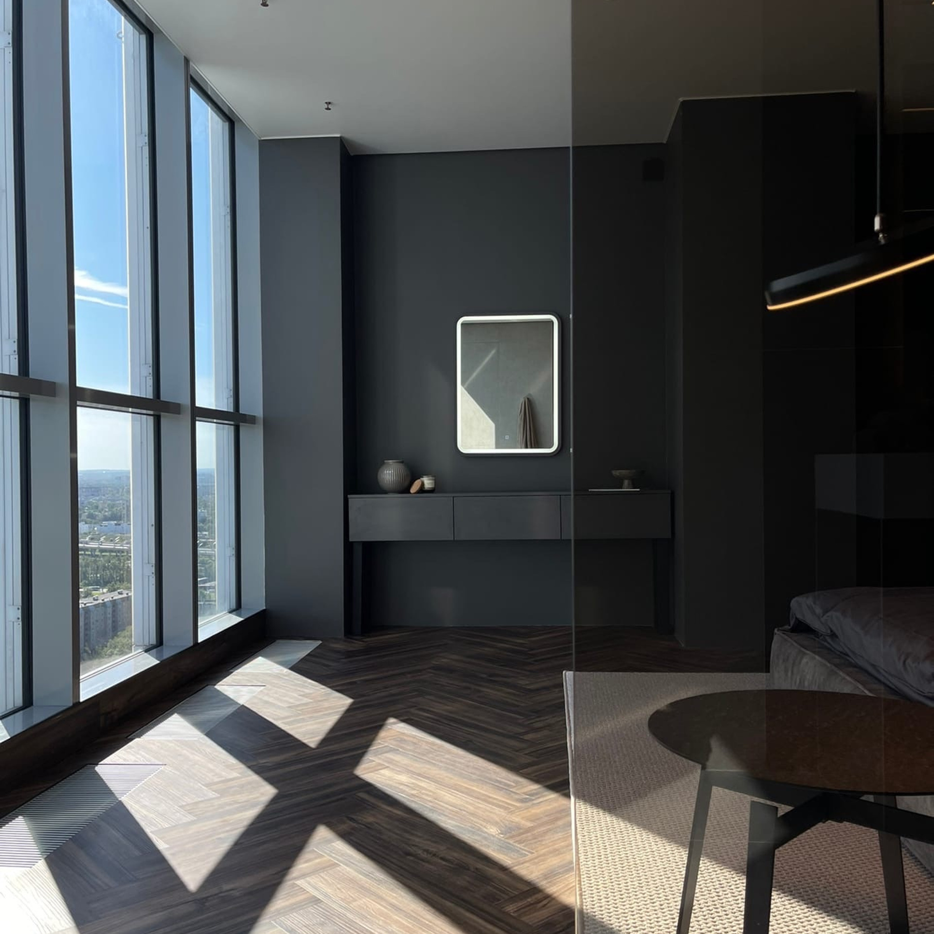 Артплейс 30 этаж. Профессиональный фотограф беременности в СПБ. Стильные фотосессии беременности в стиле минимализм и классическая фотография