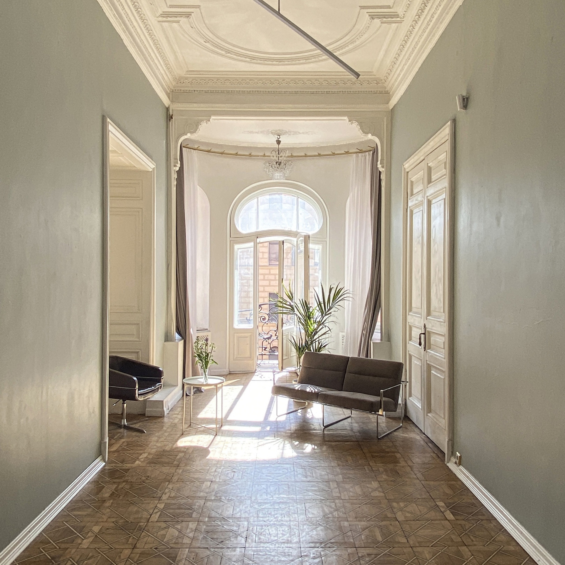 BEDFORD STUDIO. Профессиональный фотограф беременности в СПБ. Стильные фотосессии беременности в стиле минимализм и классическая фотография