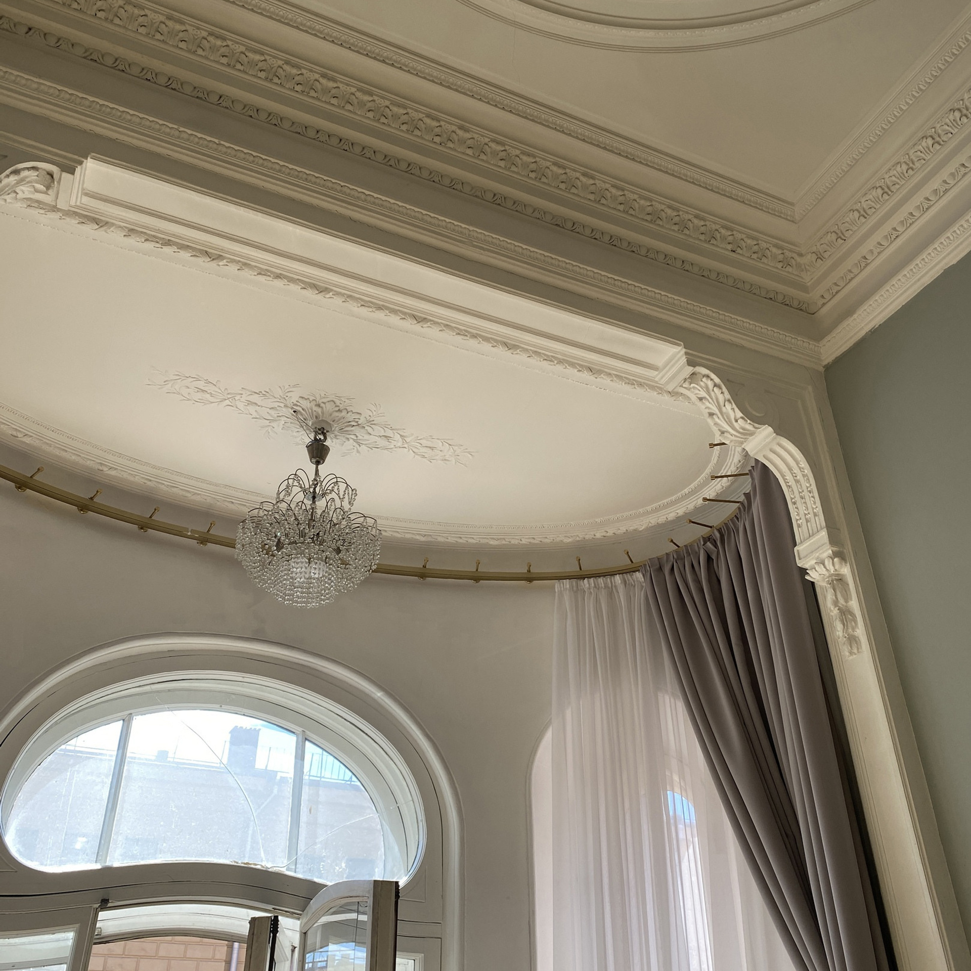 BEDFORD STUDIO. Профессиональный фотограф беременности в СПБ. Стильные фотосессии беременности в стиле минимализм и классическая фотография