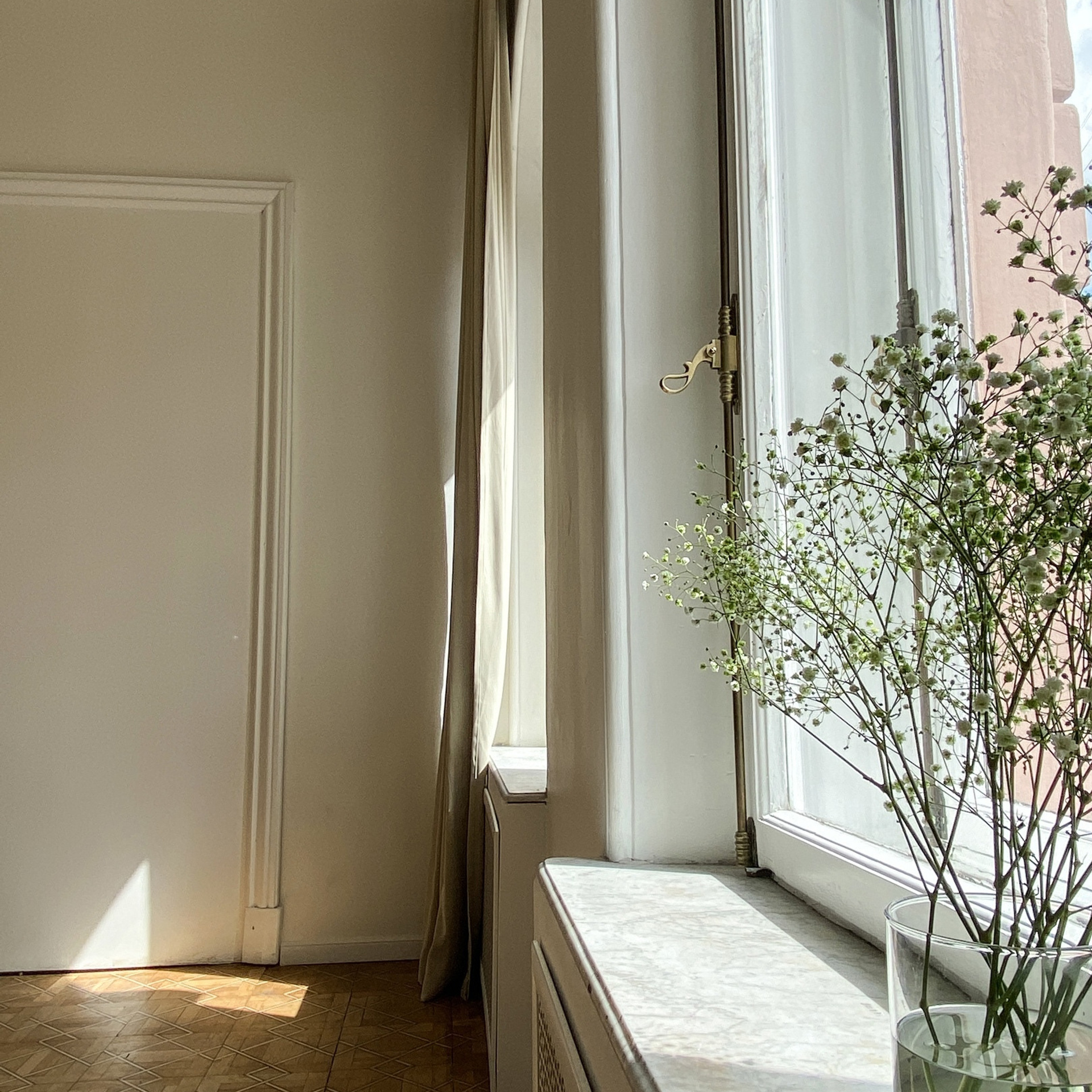 BEDFORD STUDIO. Профессиональный фотограф беременности в СПБ. Стильные фотосессии беременности в стиле минимализм и классическая фотография