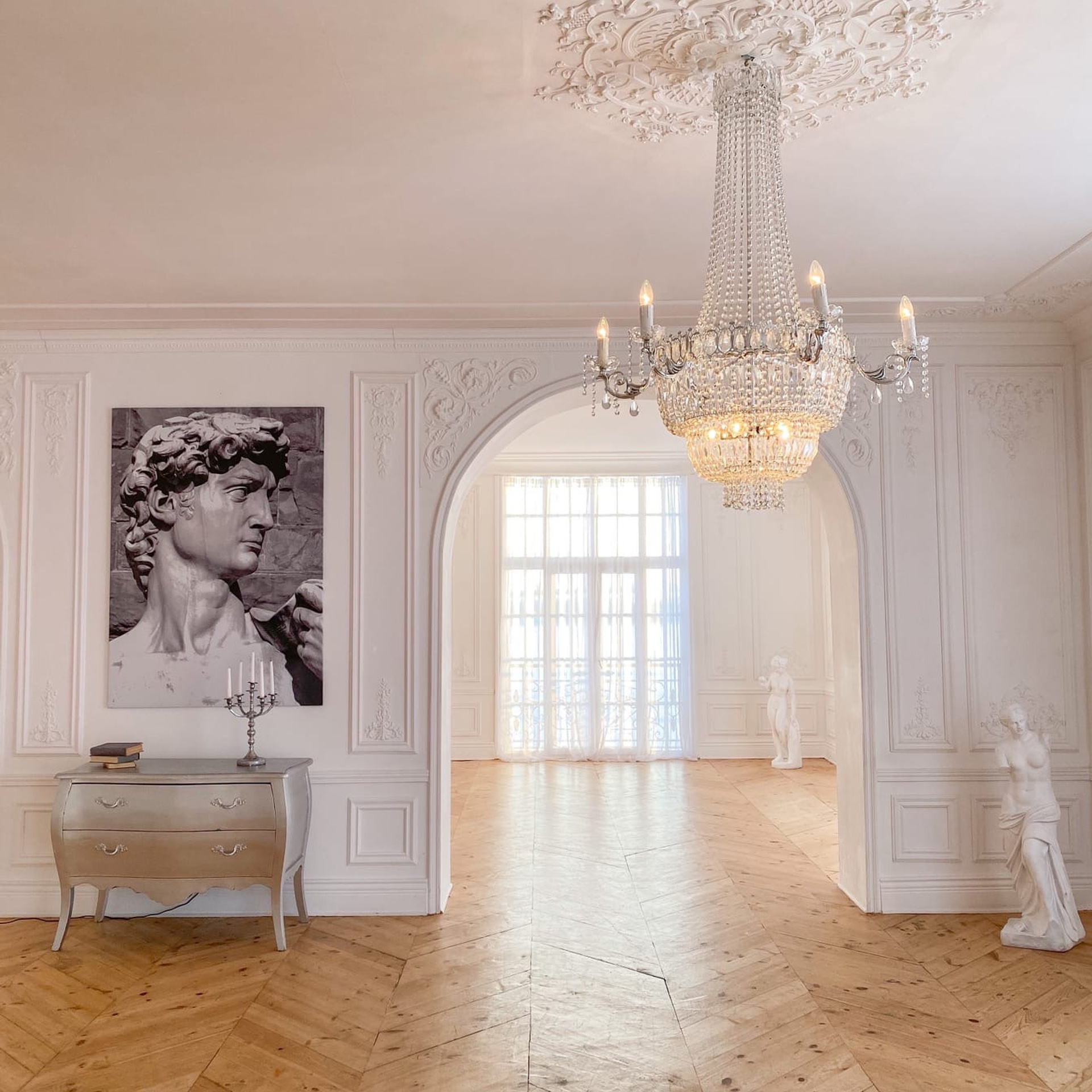 АРТ ПЛЕЙС ЗАЛЫ. Профессиональный фотограф беременности в СПБ. Стильные фотосессии беременности в стиле минимализм и классическая фотография