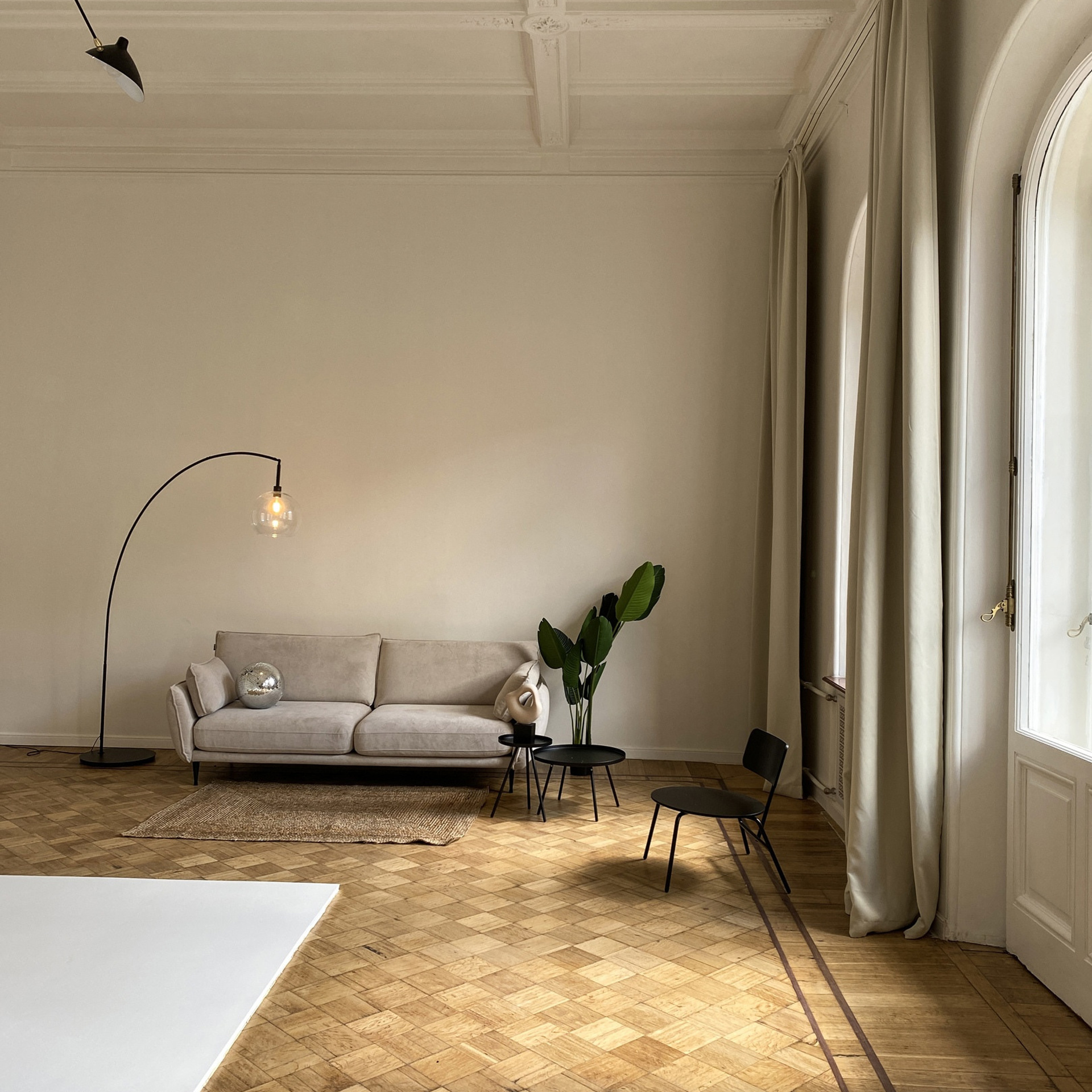 BEDFORD STUDIO. Профессиональный фотограф беременности в СПБ. Стильные фотосессии беременности в стиле минимализм и классическая фотография