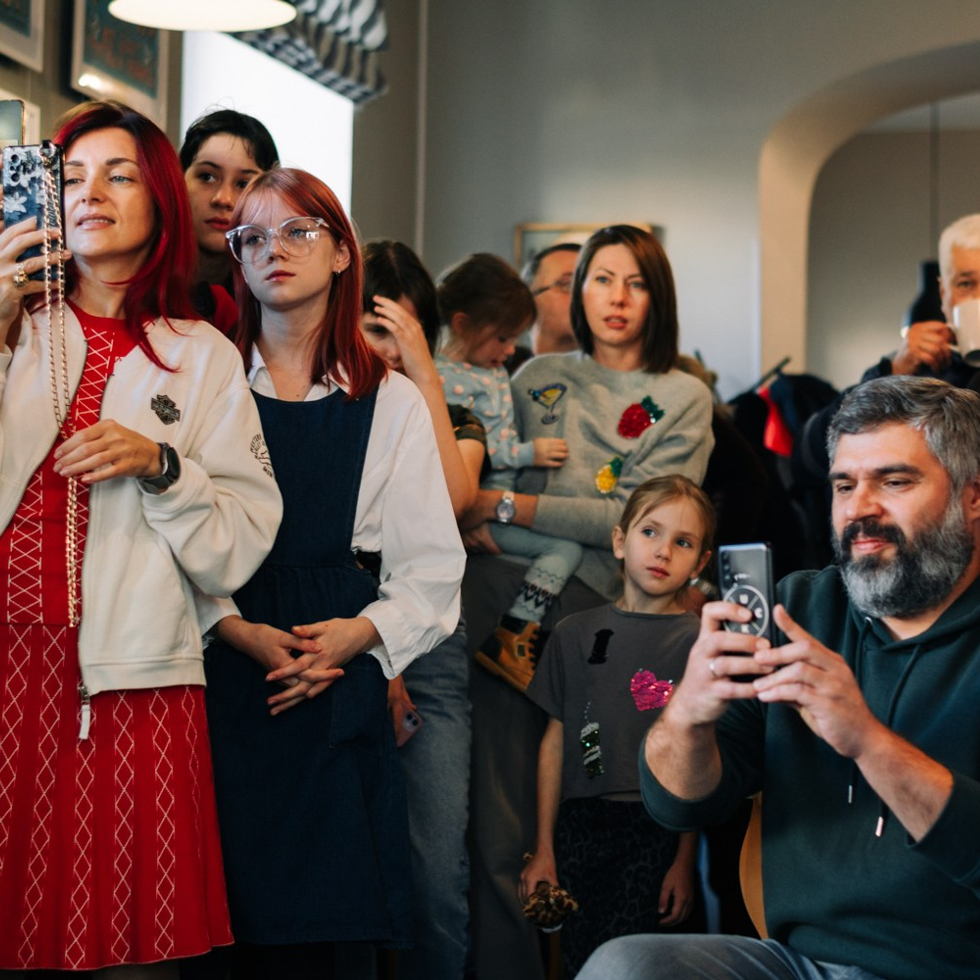 Открытие арт-галереи в кафе Лавита