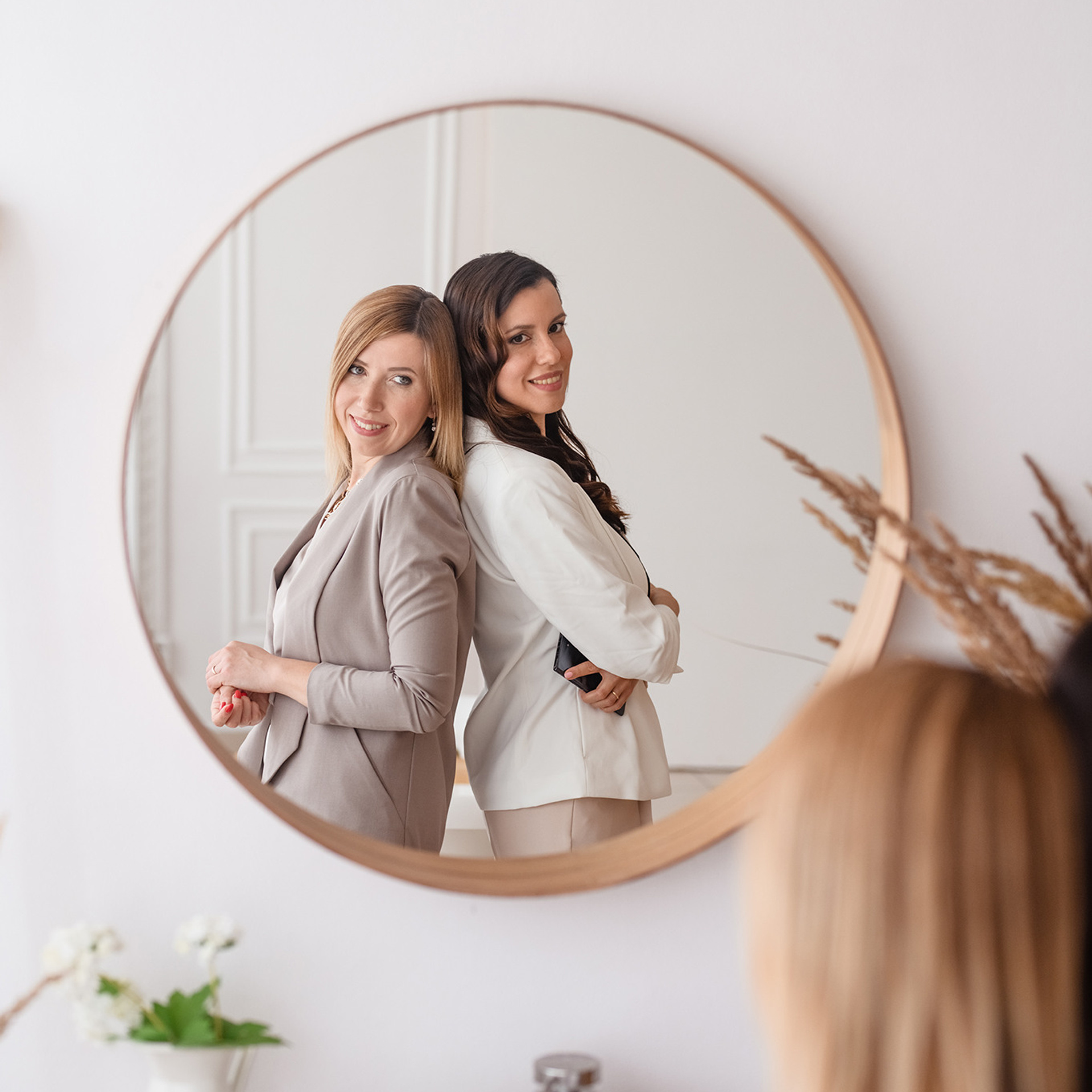 Стилисты по волосам Вероника и Катя