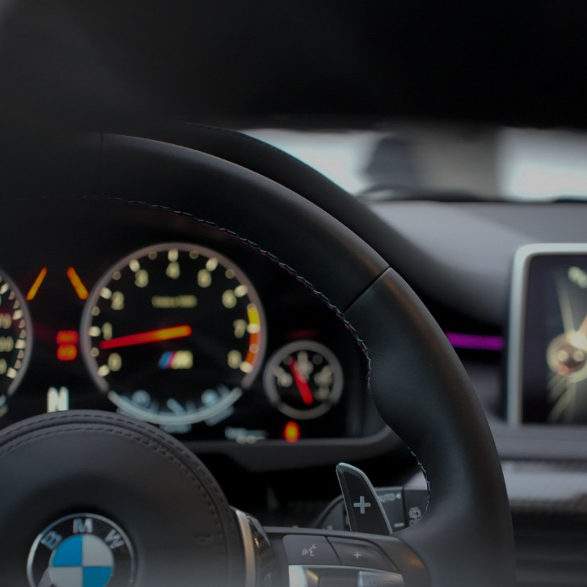 Профессиональный фотограф и видеограф в Москве TANI WRKS