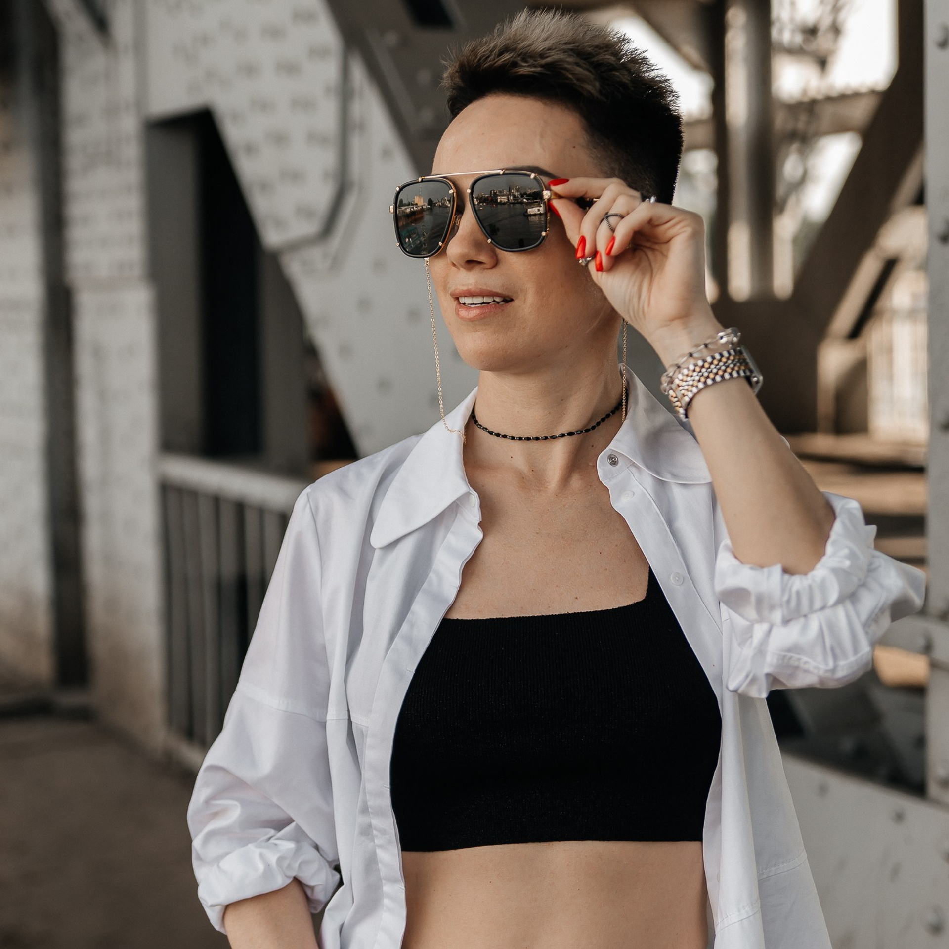 Фотосессия на двухъярусном мосту