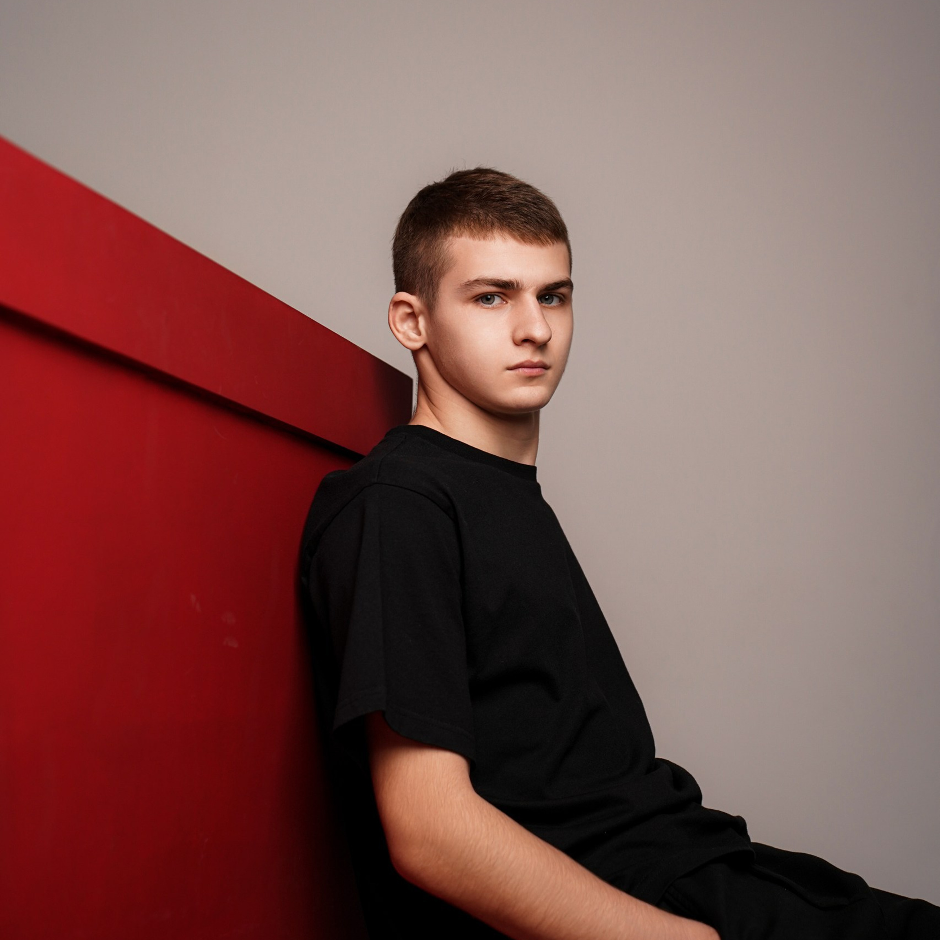 Мужская экспресс-фотосессия в фотостудии Ростова-на-Дону