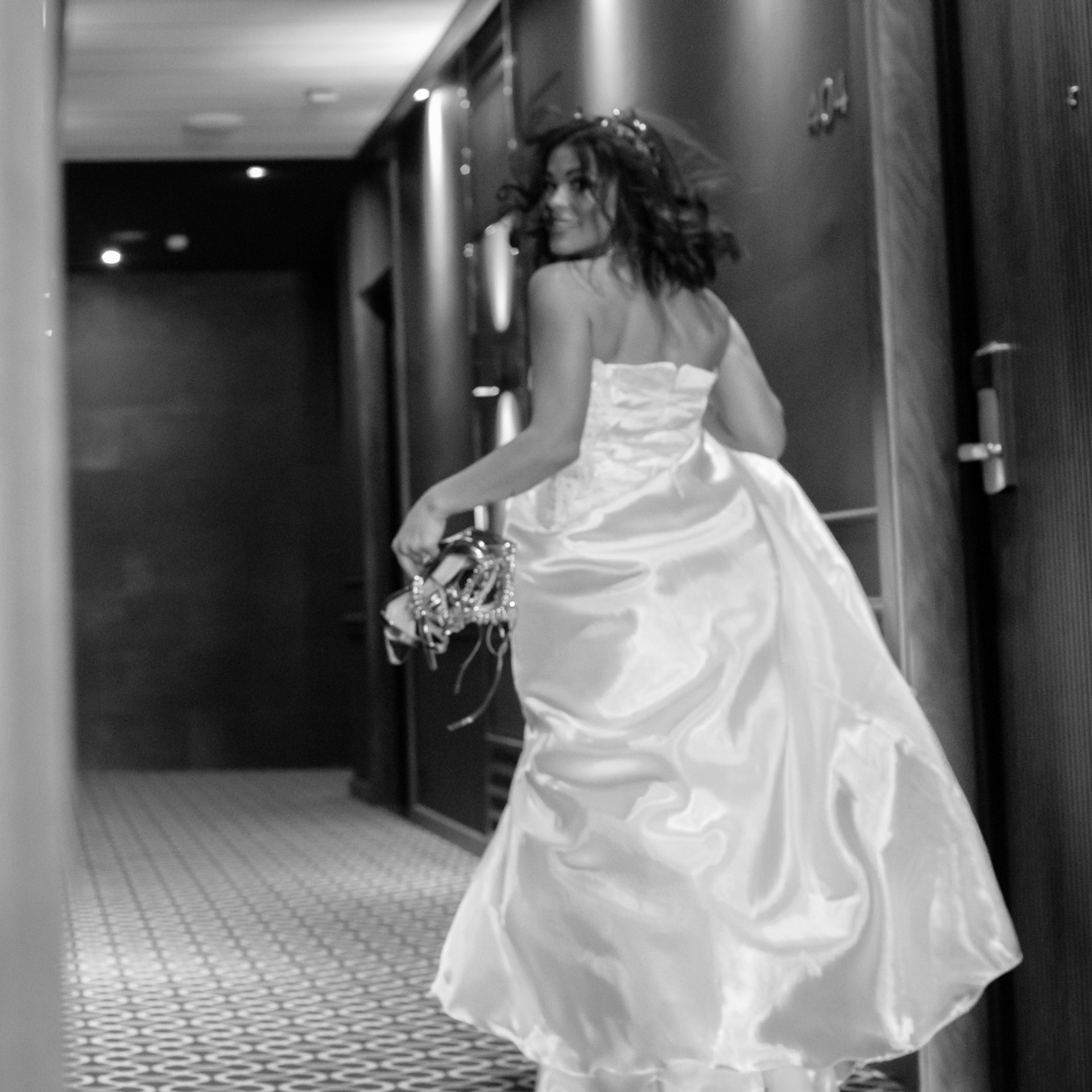 Невесты l Отель