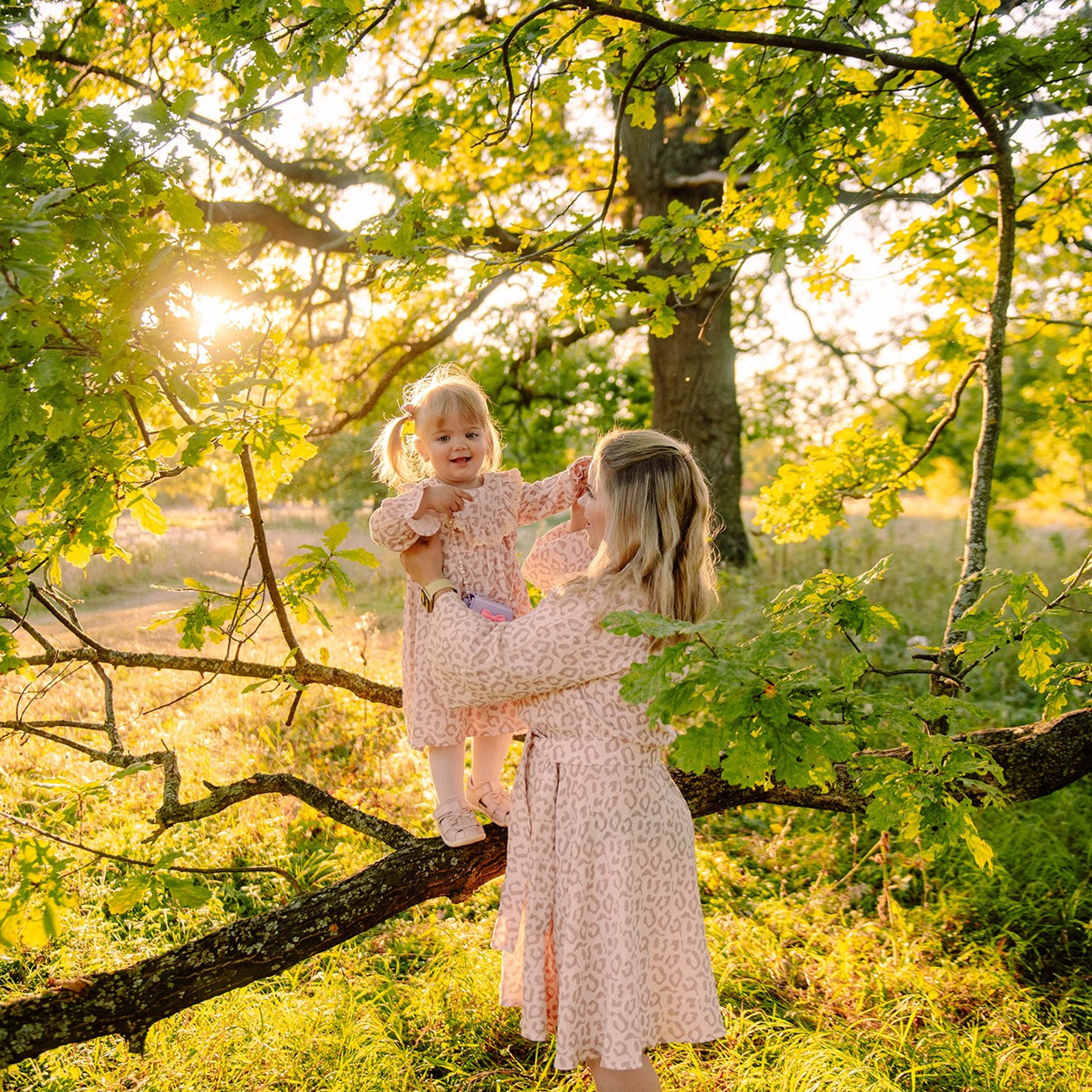 Маша среди дубов