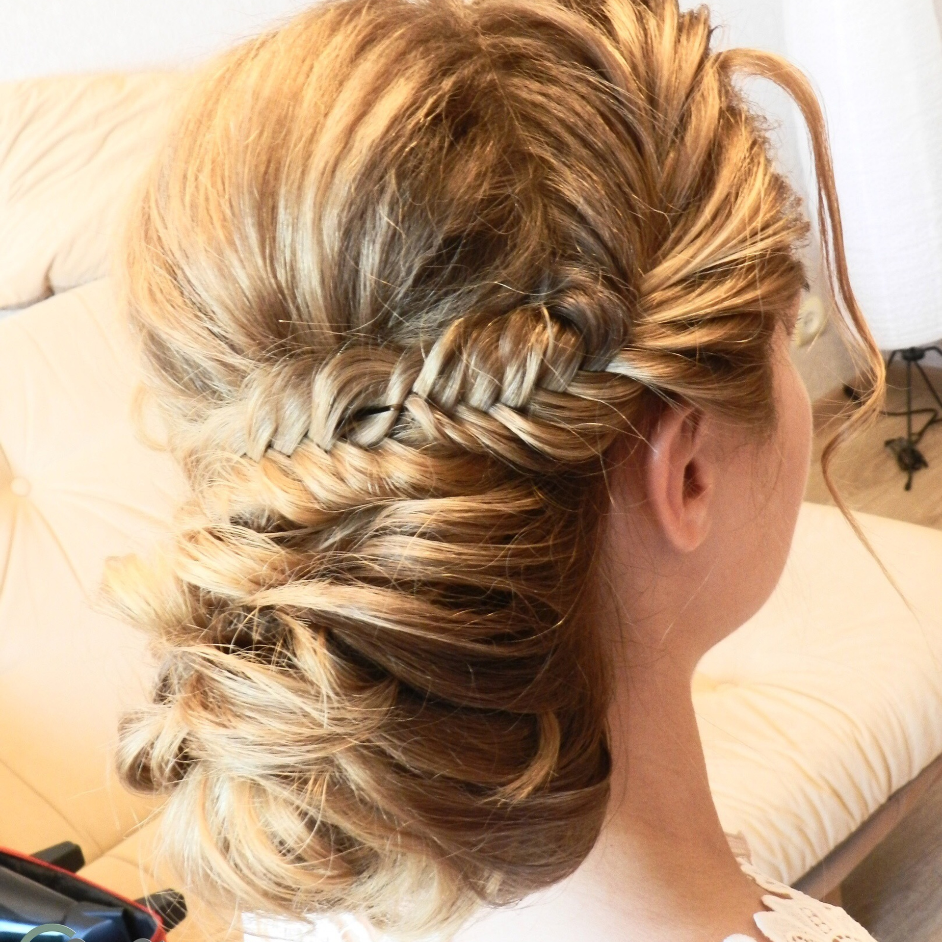 Соколова Ольга стилист-визажист, мастер перманентного макияжа в Дзержи. Парикмахер-стилист-колорист Соколова Ольга г. Дзержинск