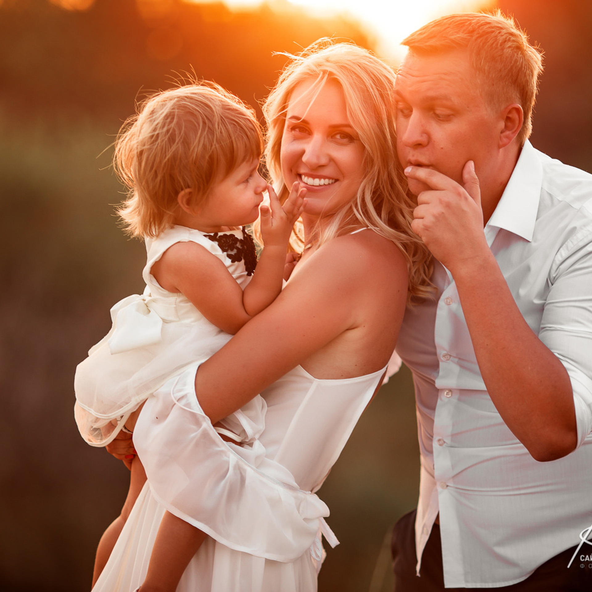 Мини-фотоотчёты фотосессий и фоторепортажных съёмок. Свадебный и семейный фотограф в Ростове-на-Дону. Андрей Сайфутдинов