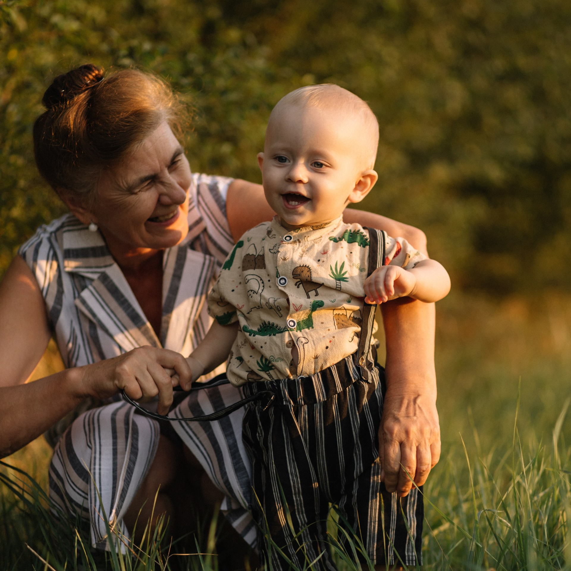 Бабушка и дедушка