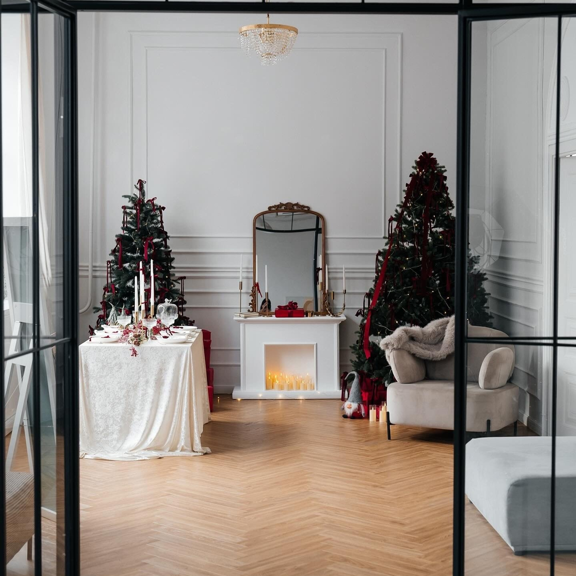 Фотостудии Красноярска. Актуальный декор в декабре 2024. Фотограф Регина Крикунова г. Красноярск