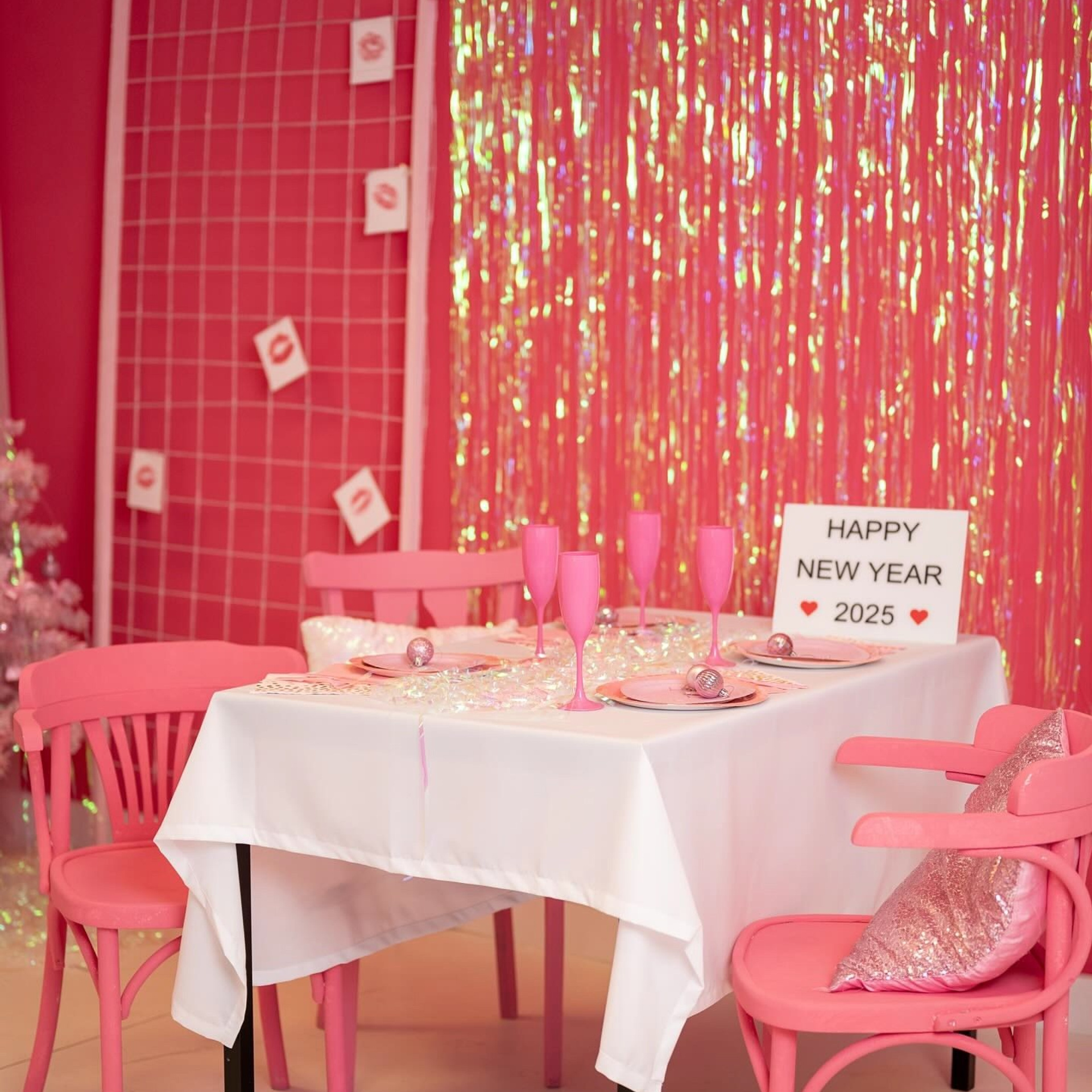 Фотостудии Красноярска. Актуальный декор в декабре 2024. Фотограф Регина Крикунова г. Красноярск