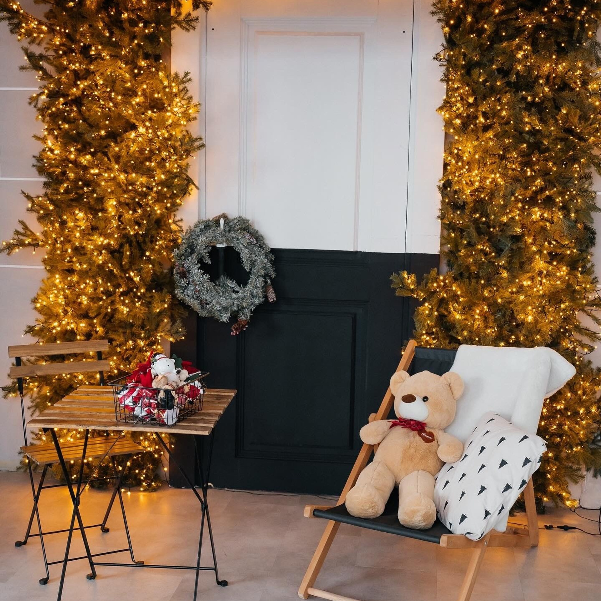 Фотостудии Красноярска. Актуальный декор в декабре 2024. Фотограф Регина Крикунова г. Красноярск