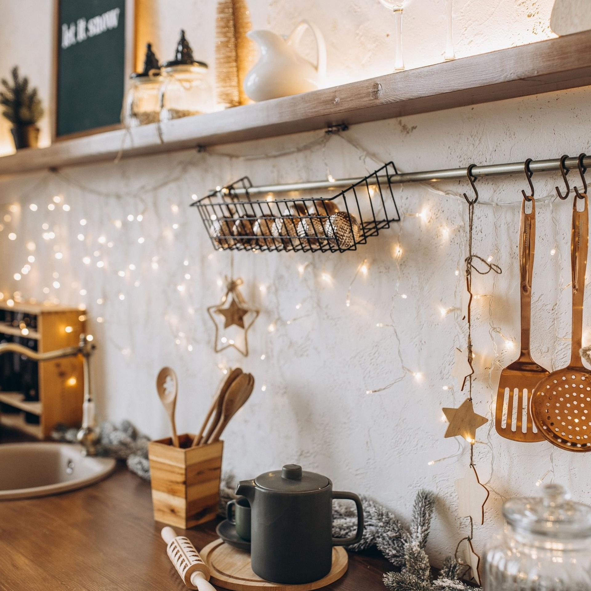 Фотостудии Красноярска. Актуальный декор в декабре 2024. Фотограф Регина Крикунова г. Красноярск