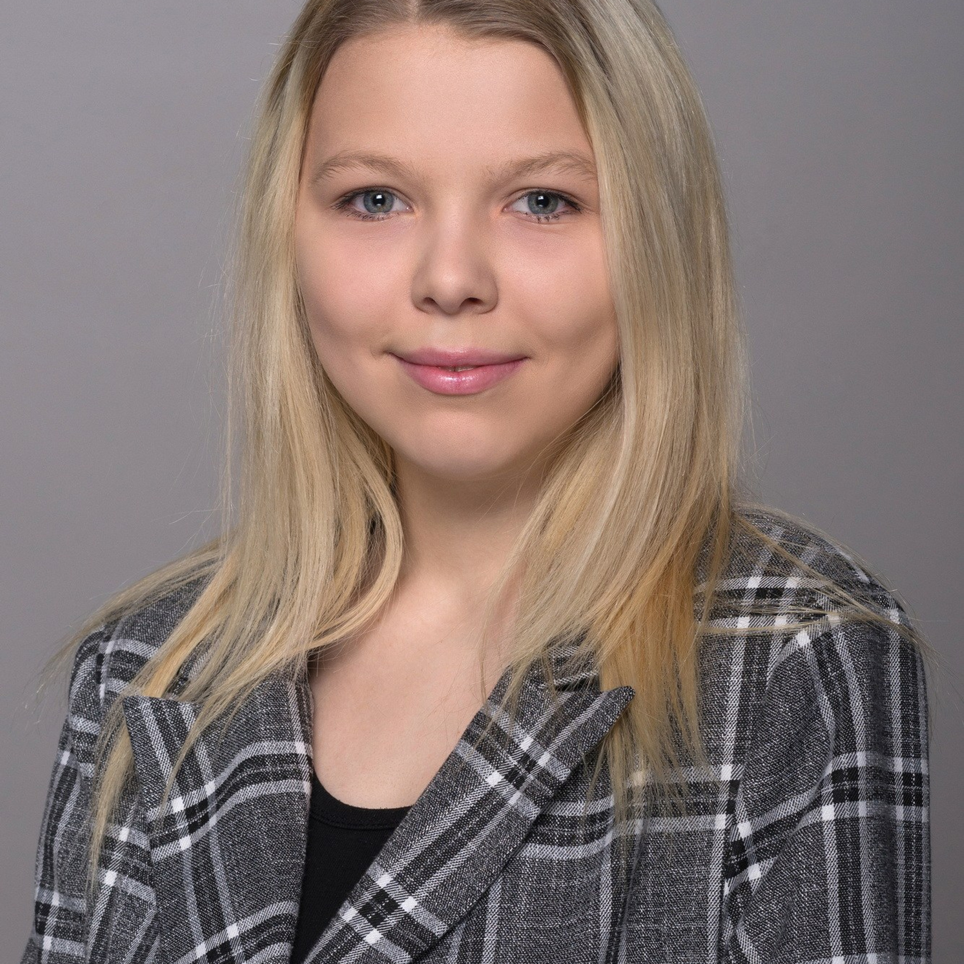 Студийный портрет. Семейный, детский и женский фотограф в Братске