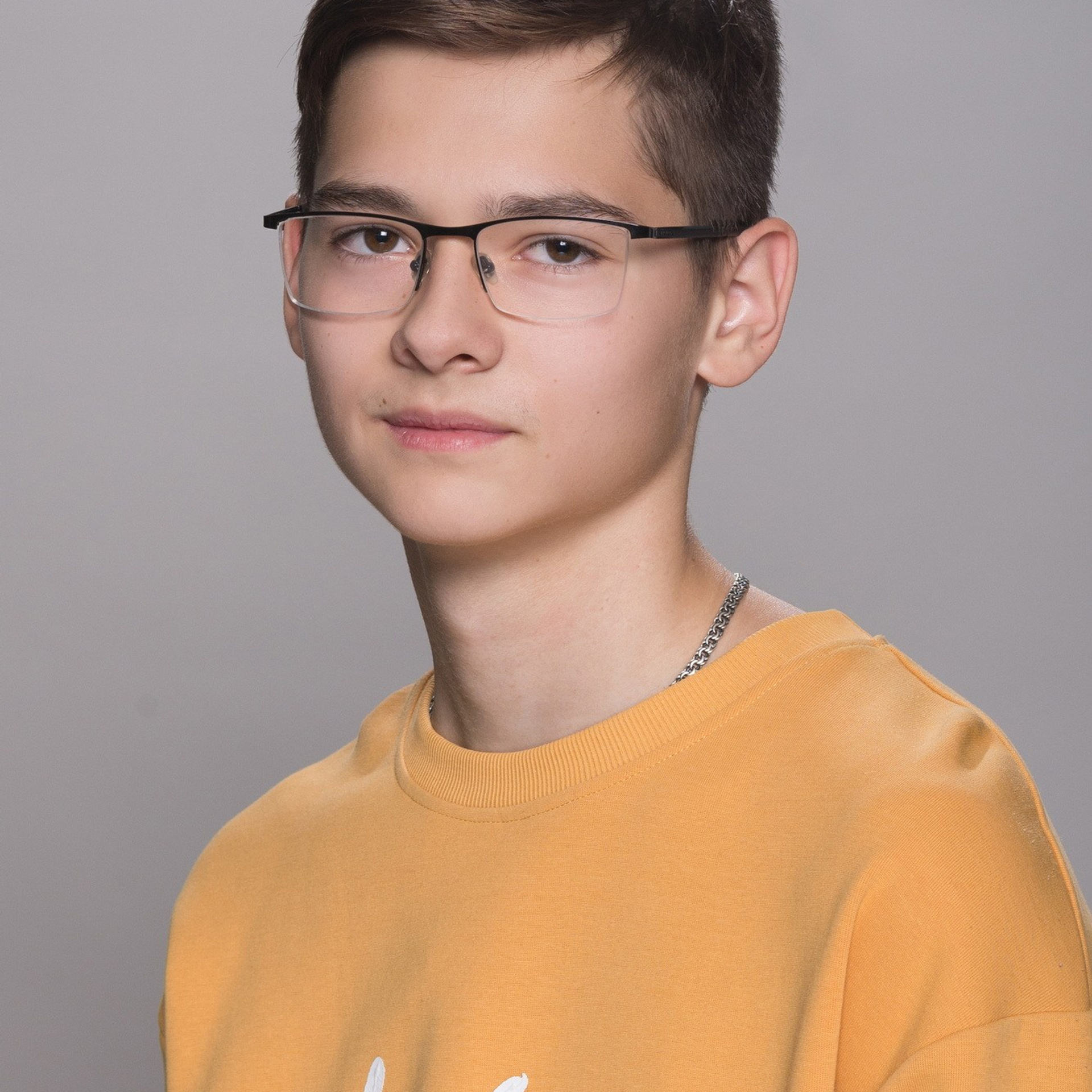 Студийный портрет. Семейный, детский и женский фотограф в Братске