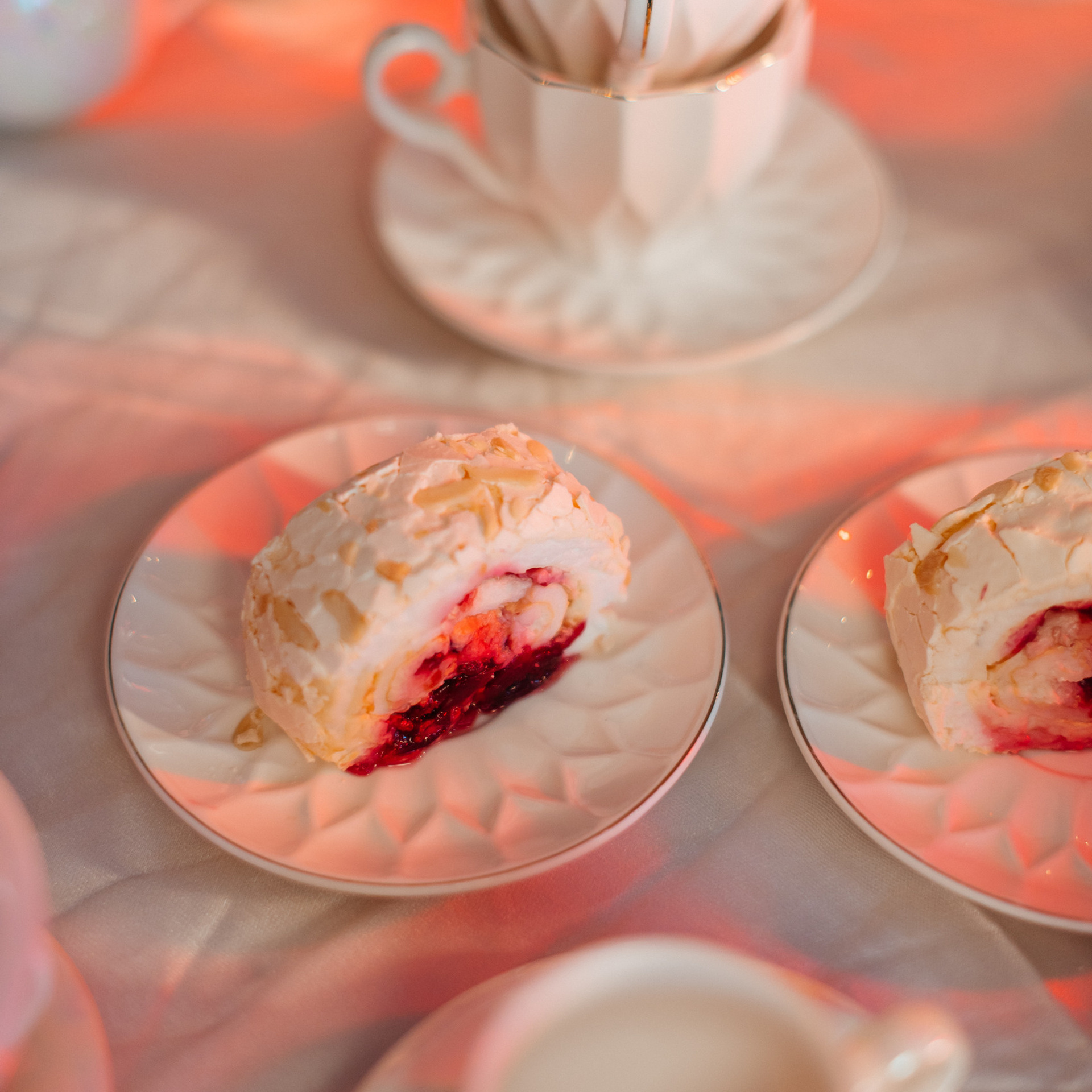 Алиса в Стране Чудес, кафе «Нора». Фотограф Юлия Старцева Тюмень