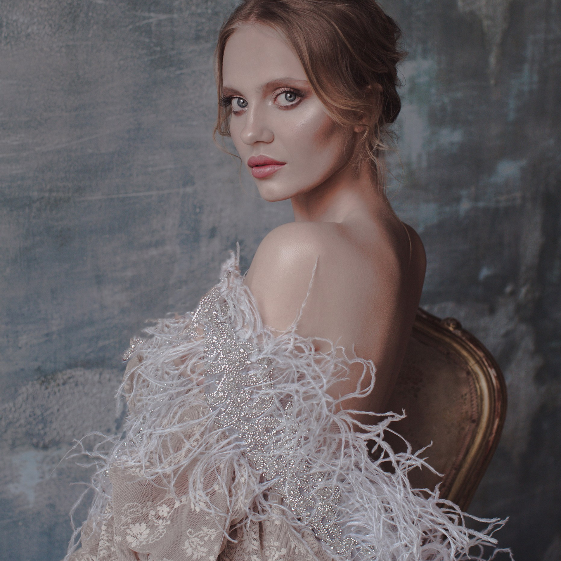 - фотосессии в эксклюзивных образах в  СПб и Москве. Фотограф Облако Александра