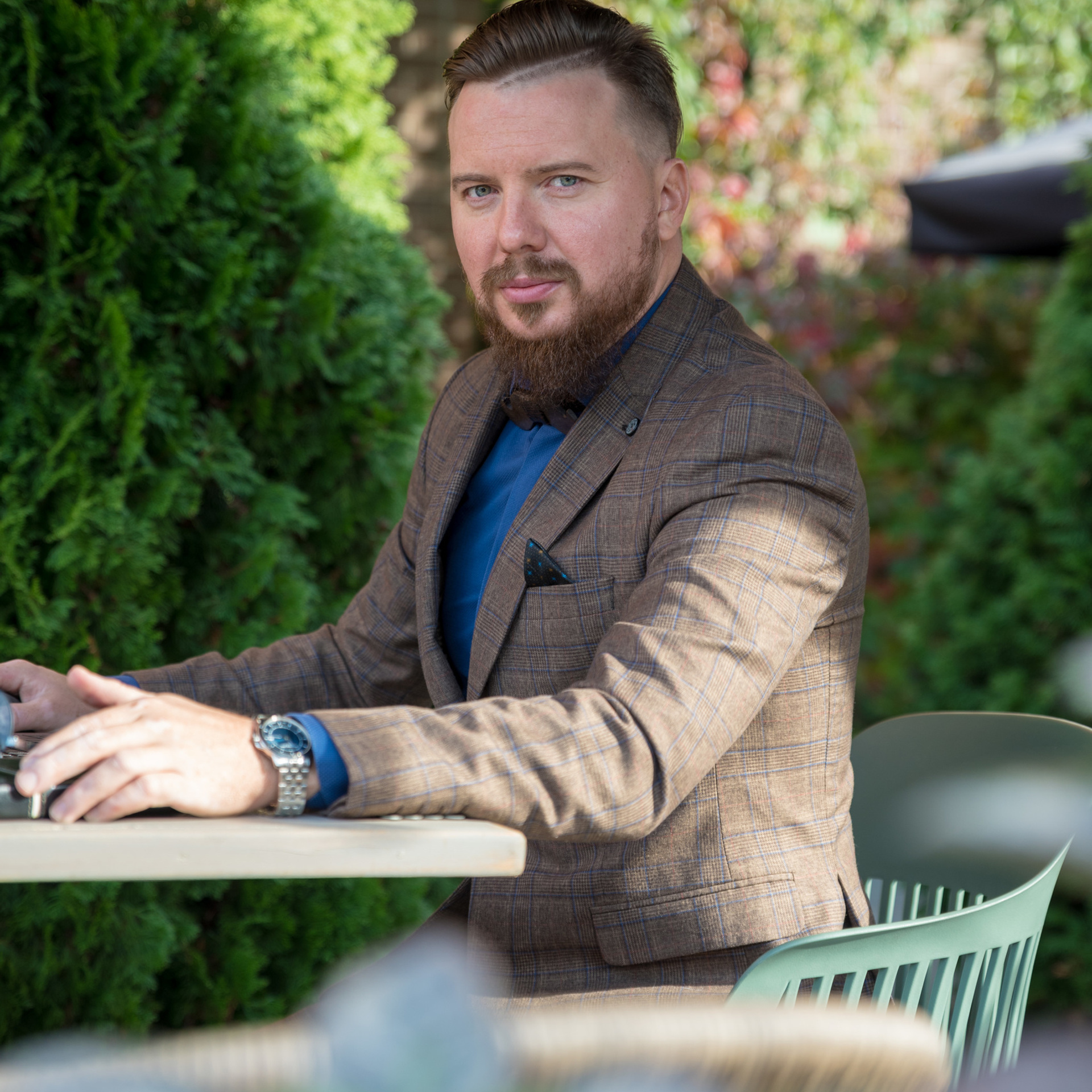 Мужская деловая съёмка