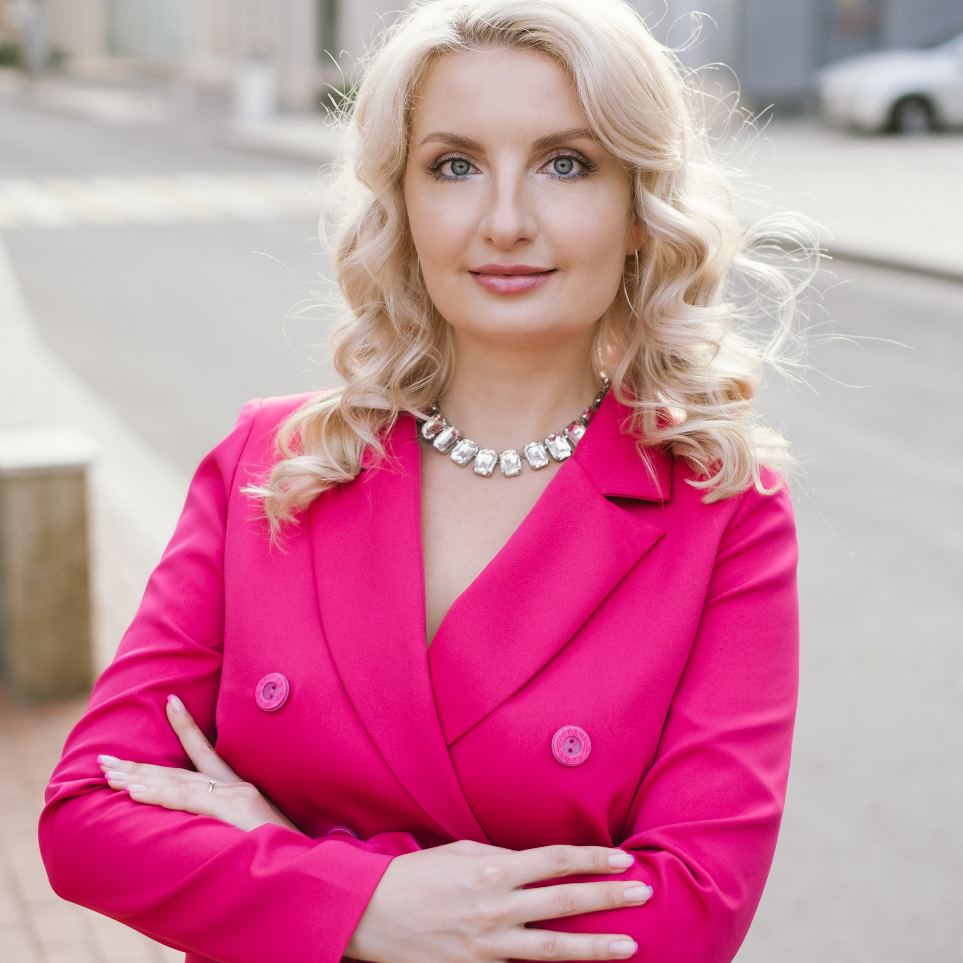 Виктория — работа с экспертами