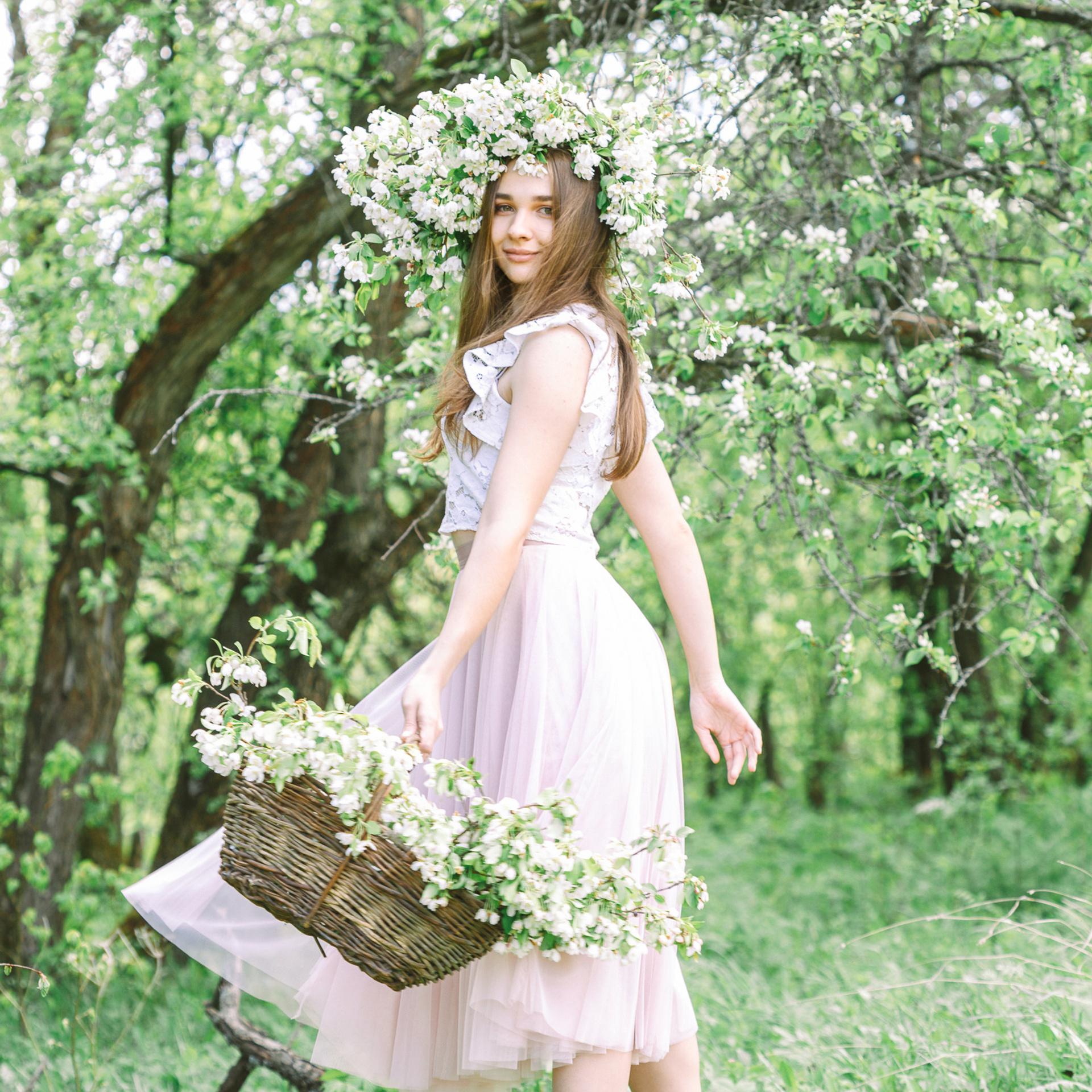 Оля. Яблоневая Фотосессия