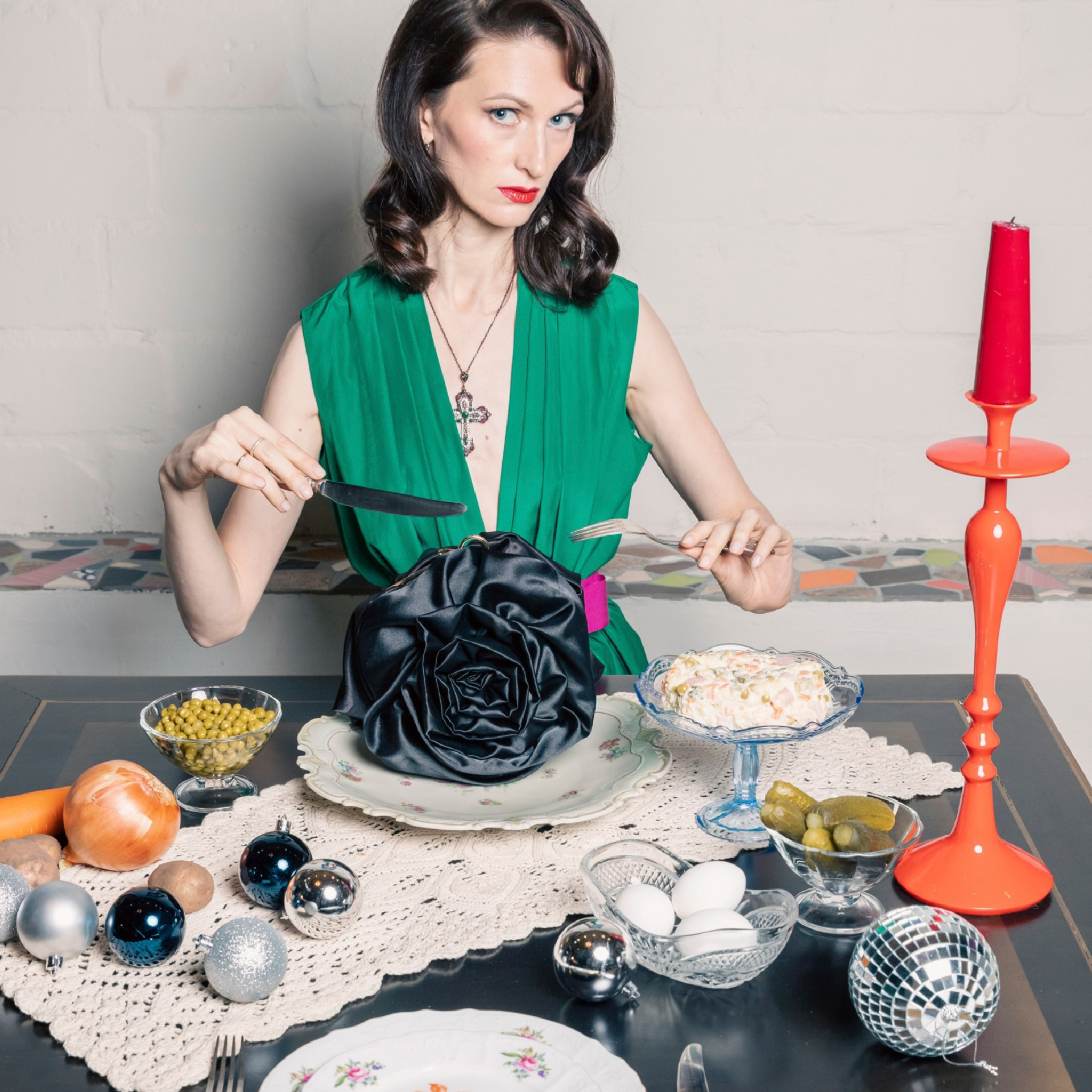 Фото с моделью для карточки товара — Bragina Studio