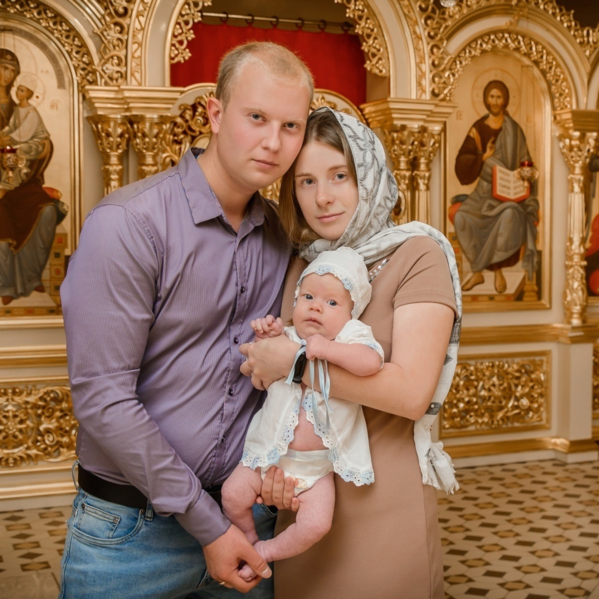 Отзывы о фотографе Вале Лялиной. Фотограф новорождённых в Рязани, фотосъемка выписки из роддома, крещен