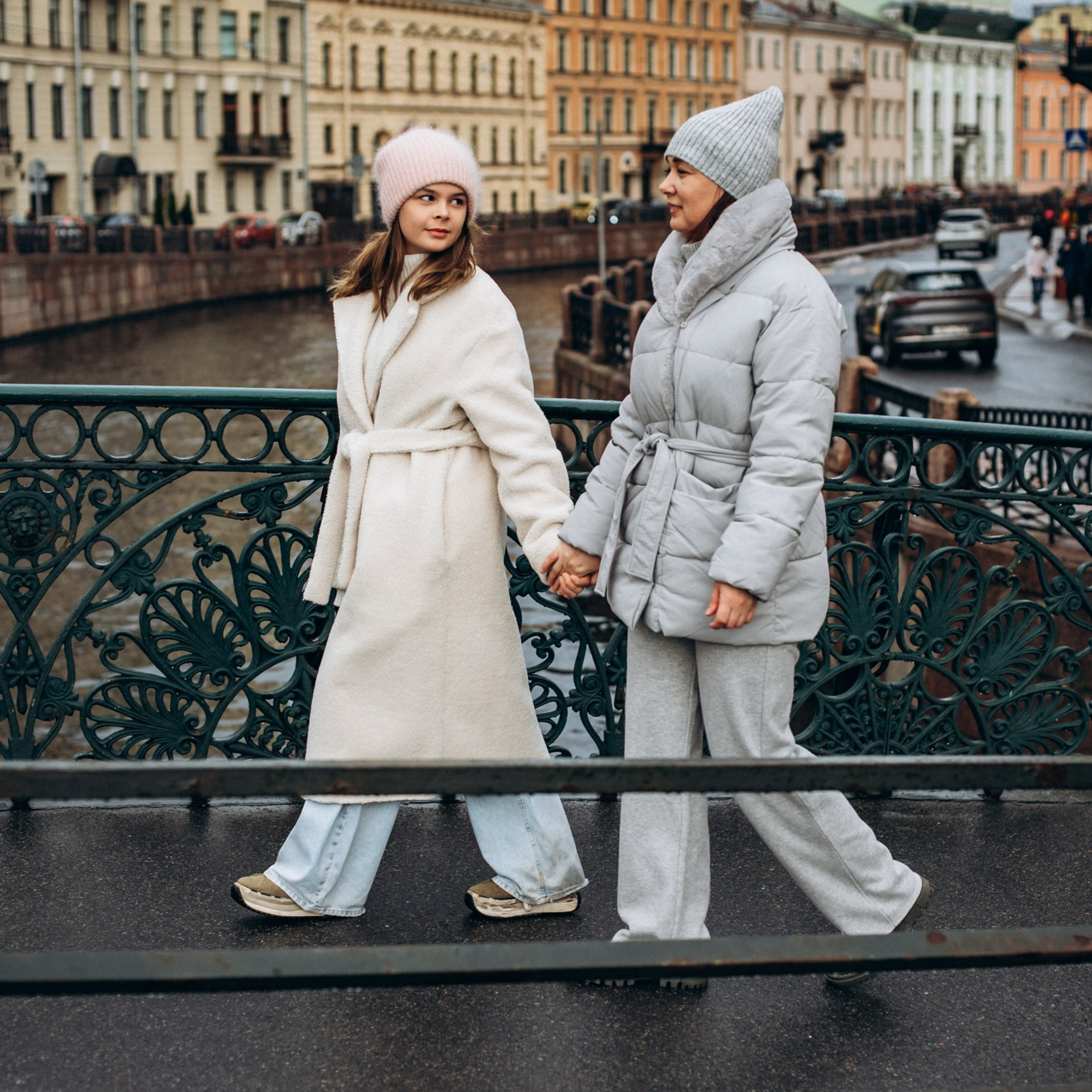 Марина с дочкой Ксенией в ноябре