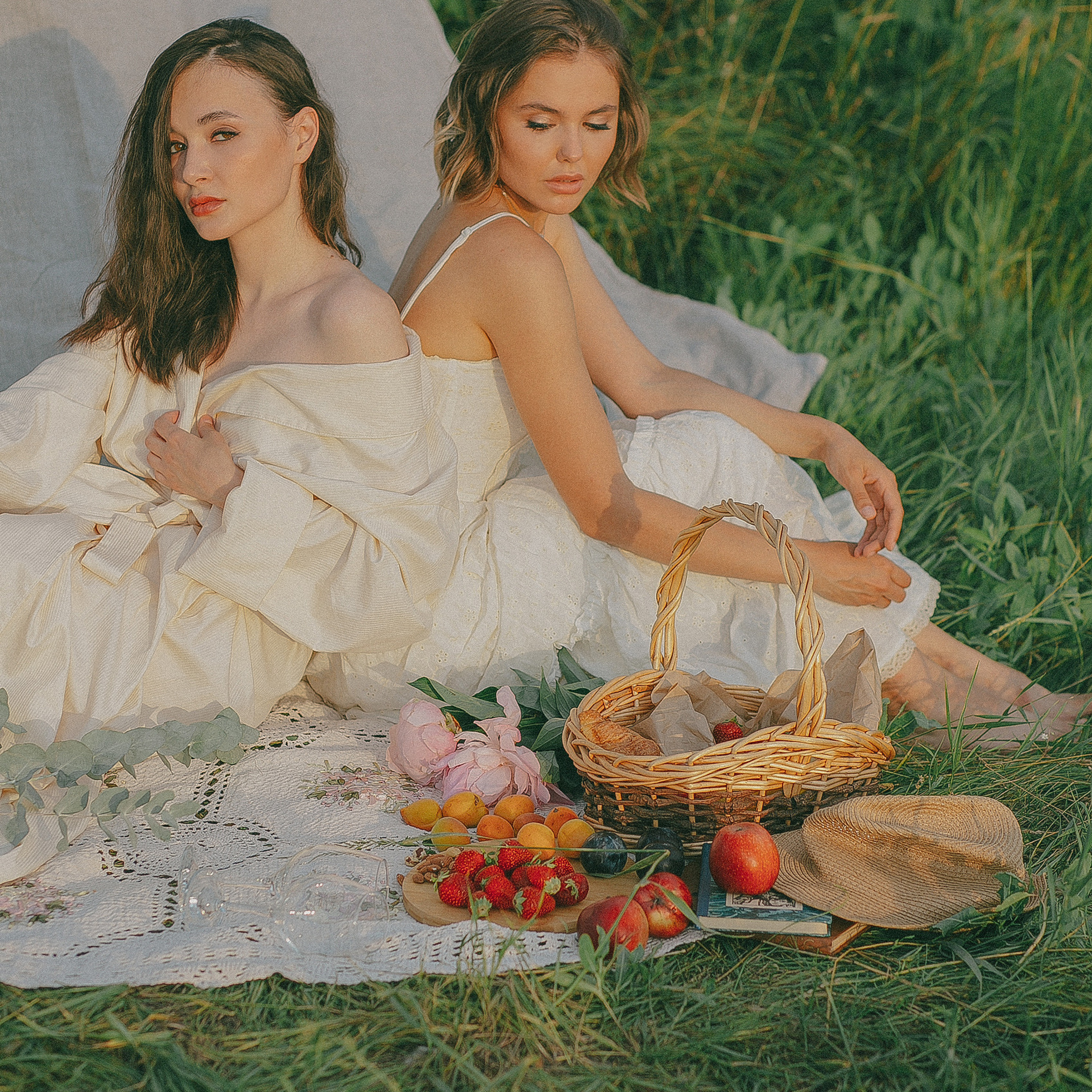 Маша и Женя