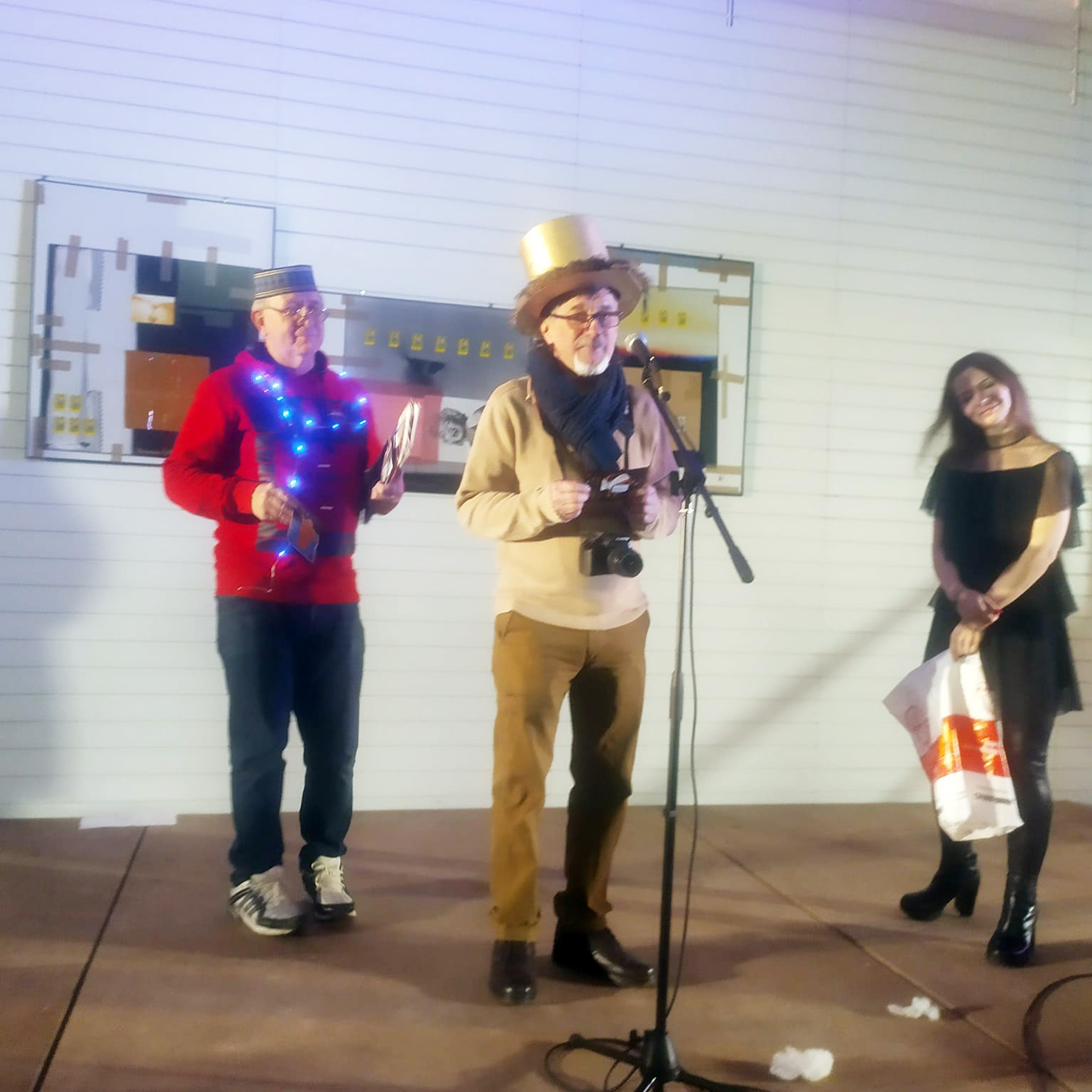 Люминографический карнавал новый год выставка маске-рад