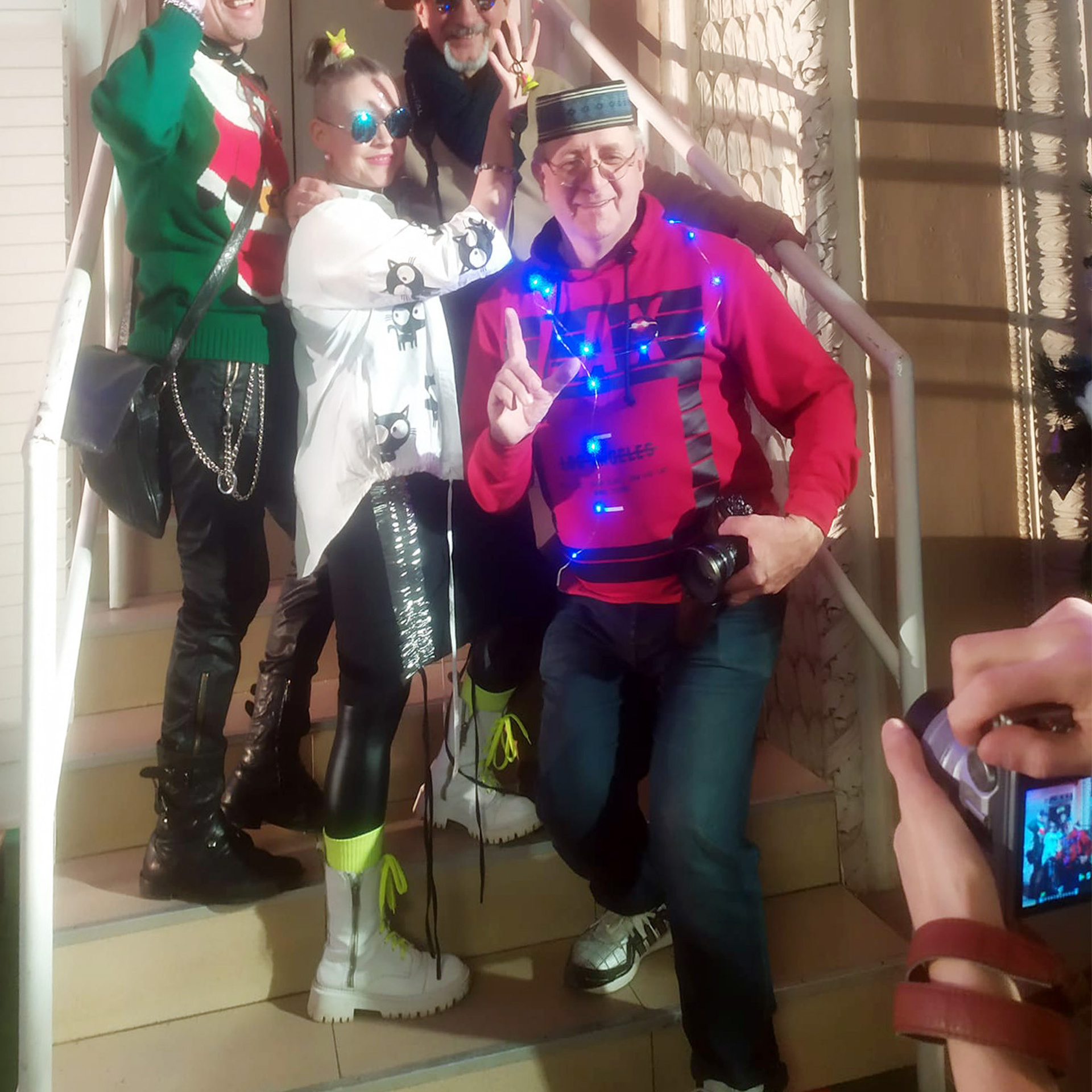 Люминографический карнавал новый год выставка маске-рад