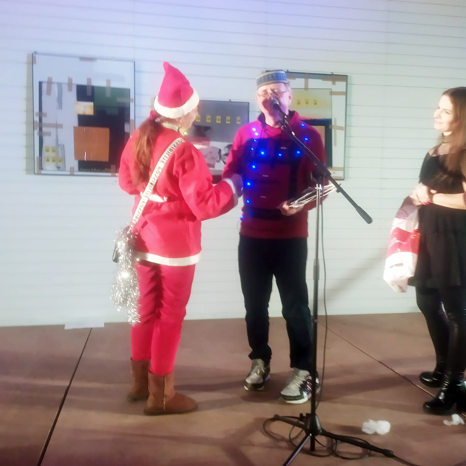 Люминографический карнавал новый год выставка маске-рад