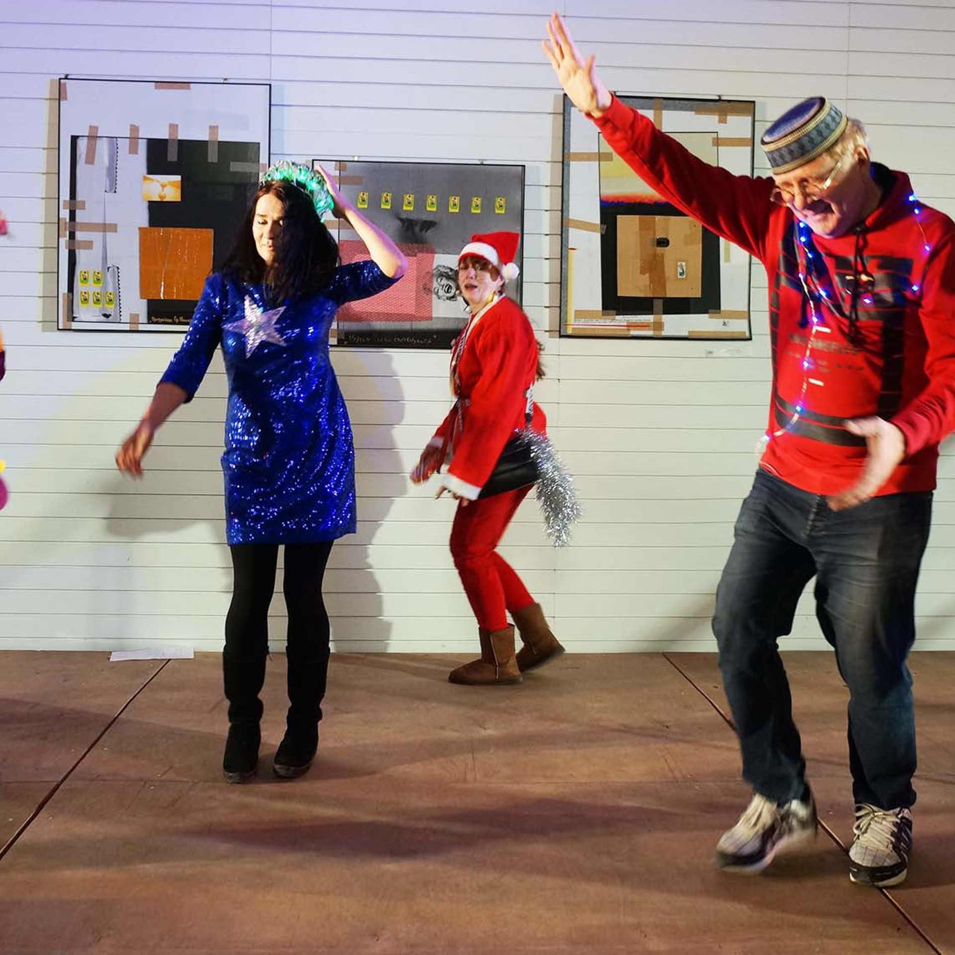 Люминографический карнавал новый год выставка маске-рад