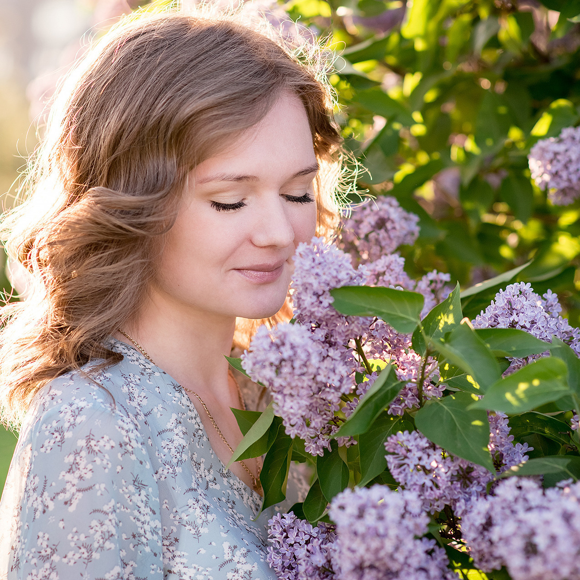 Отзыв Анастасии о съемке на закате в сиреневом парке. Детский и семейный фотограф в Йошкар-Оле Светлана Кропочева